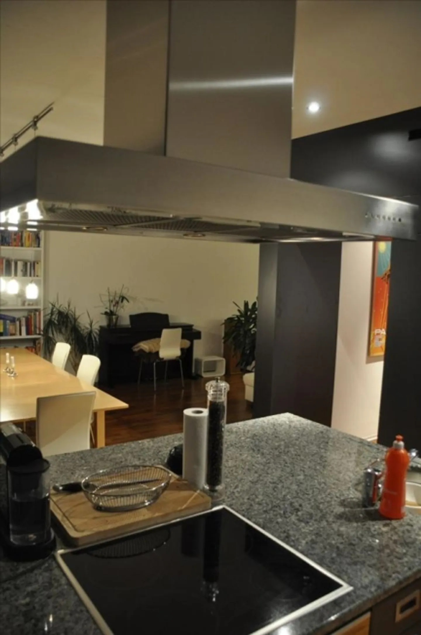 Stylish Maisonette Apartment - Photo 3 of 8