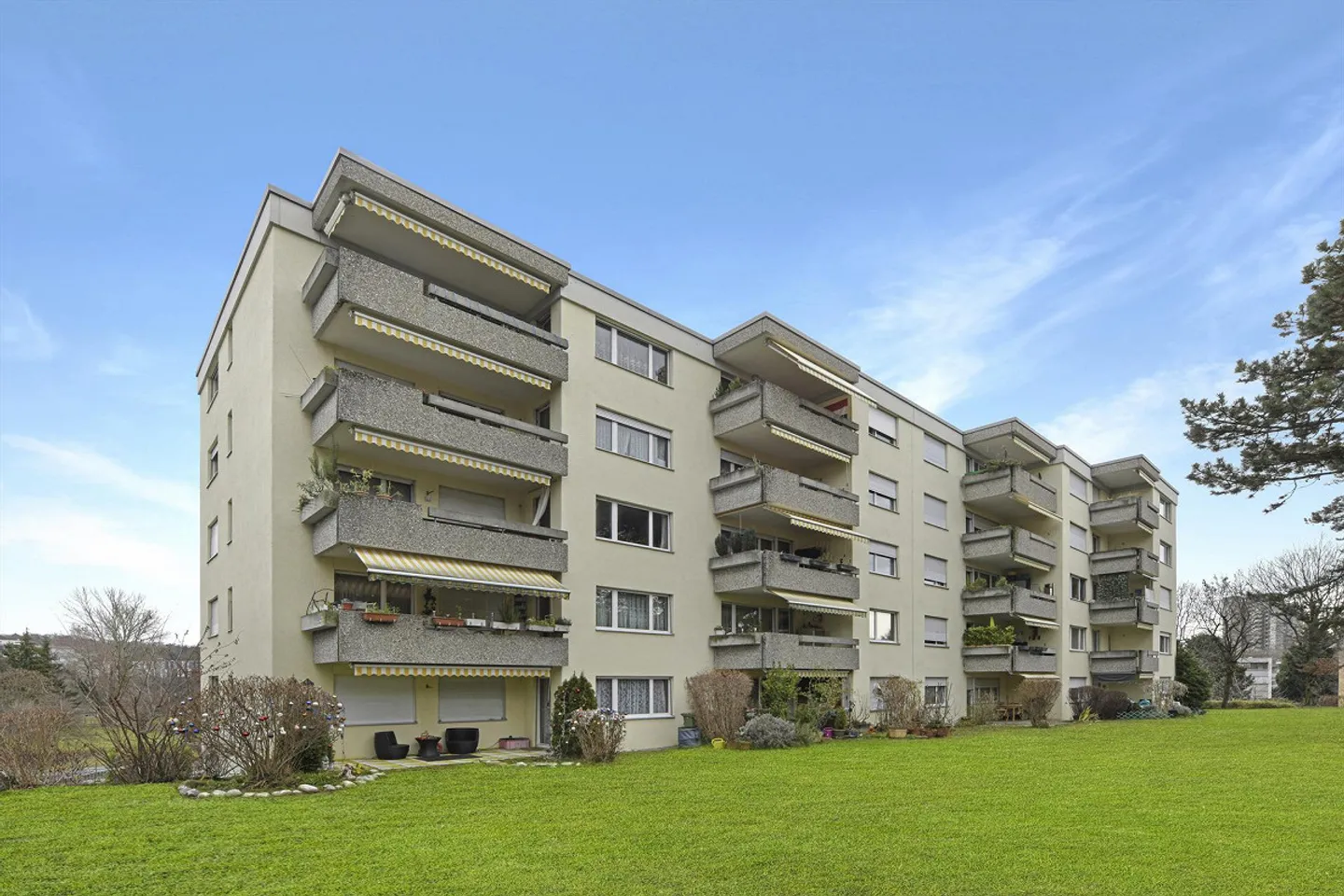 Geräumiger Bastel- und Lagerraum - Foto 1 von 3