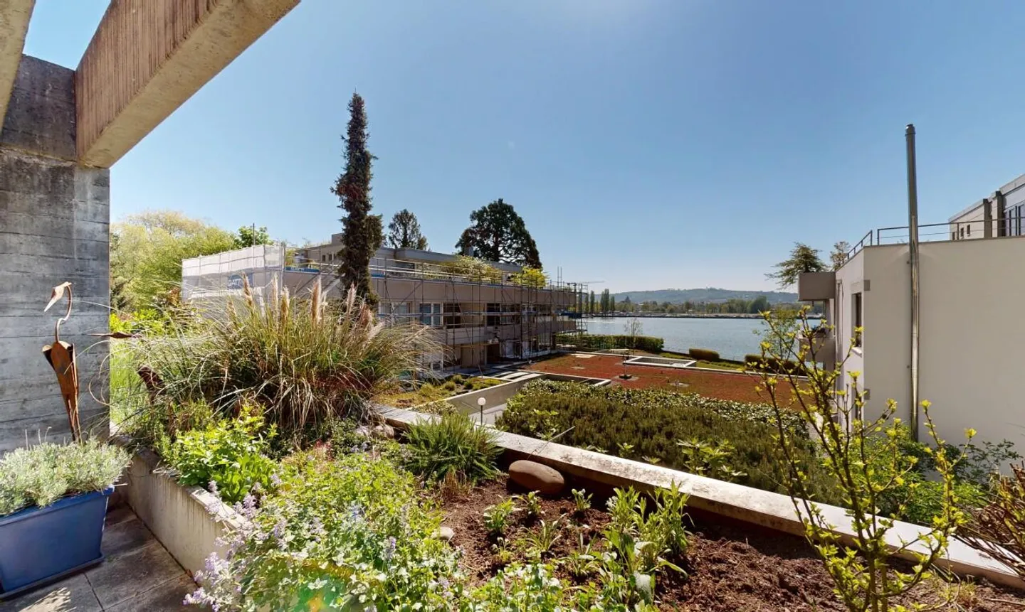 Renovated terraced house by Lake Biel with garden meadow - Photo 1 of 11