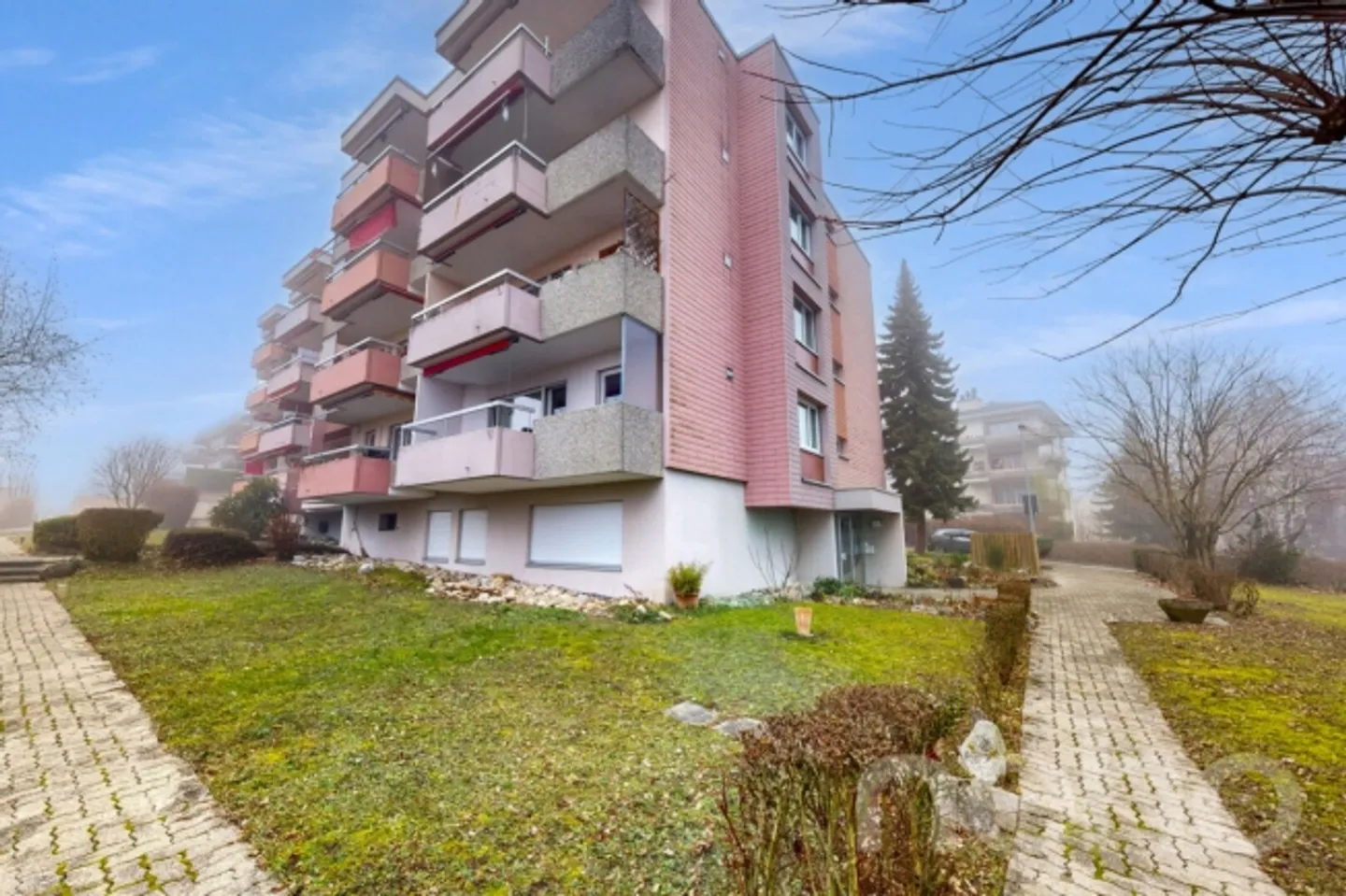 Duplex Charmant dans Quartier Calme - Photo 2 sur 12