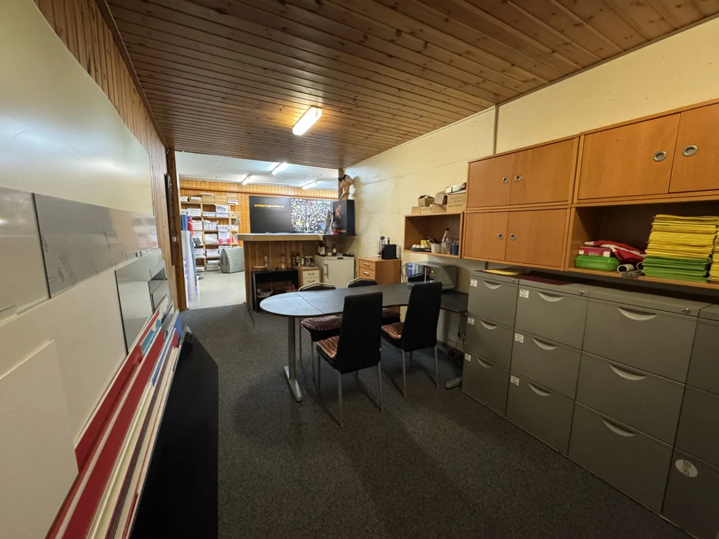 COMMERCIAL SPACE TO BE TAKEN IN THE HEART OF THE STATION - LES ARCADES - Photo 3 of 4