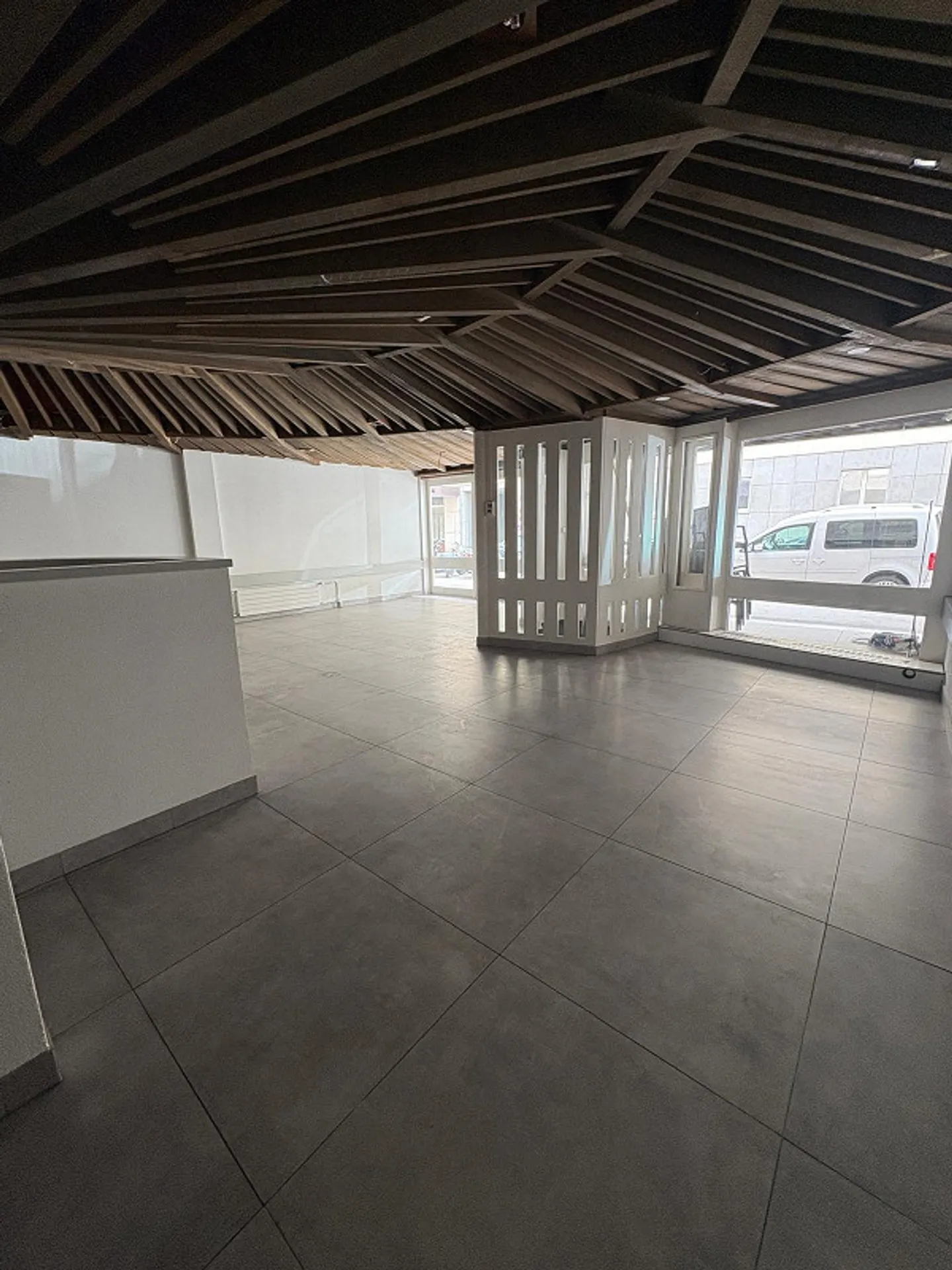 Restaurant in a central location in the heart of Biel - Photo 3 of 9