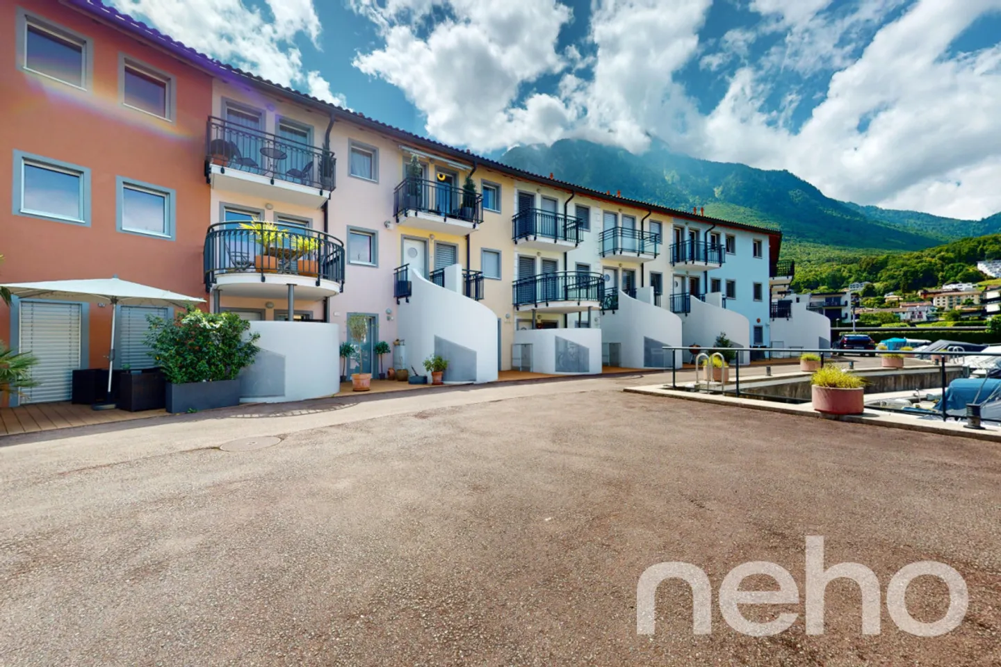 Appartamento in vendita - Foto 2 di 13