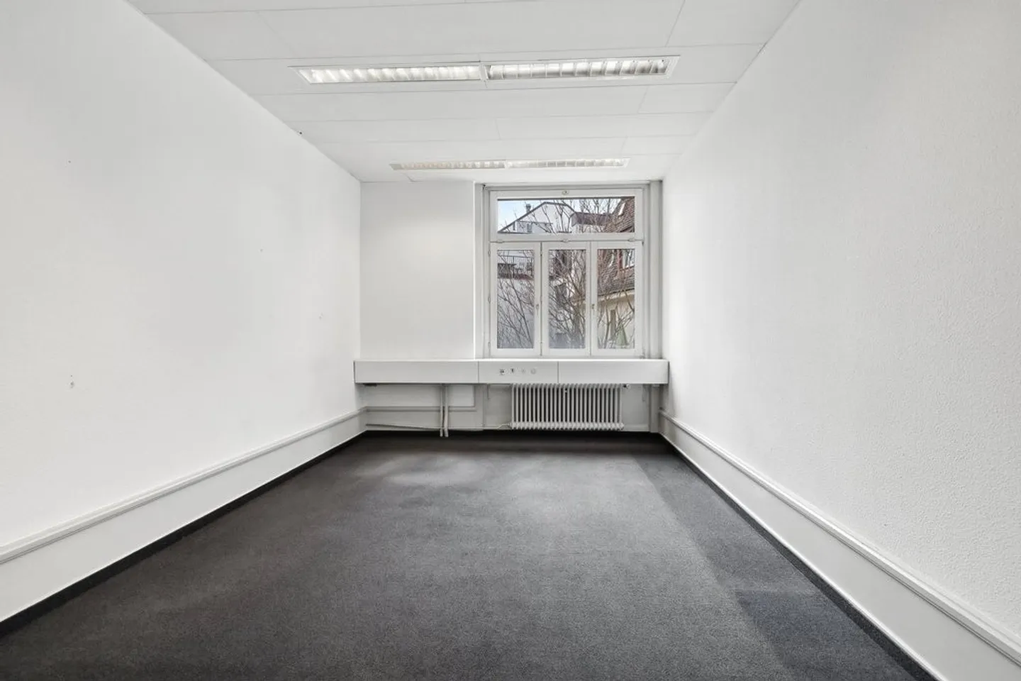 The first skyscraper in Basel is looking for new tenants! - Photo 4 of 11