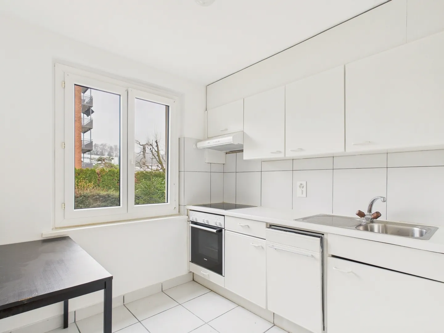 Appartement moderne 2.5 pièces avec balcon à Grenchen - Photo 2 sur 8