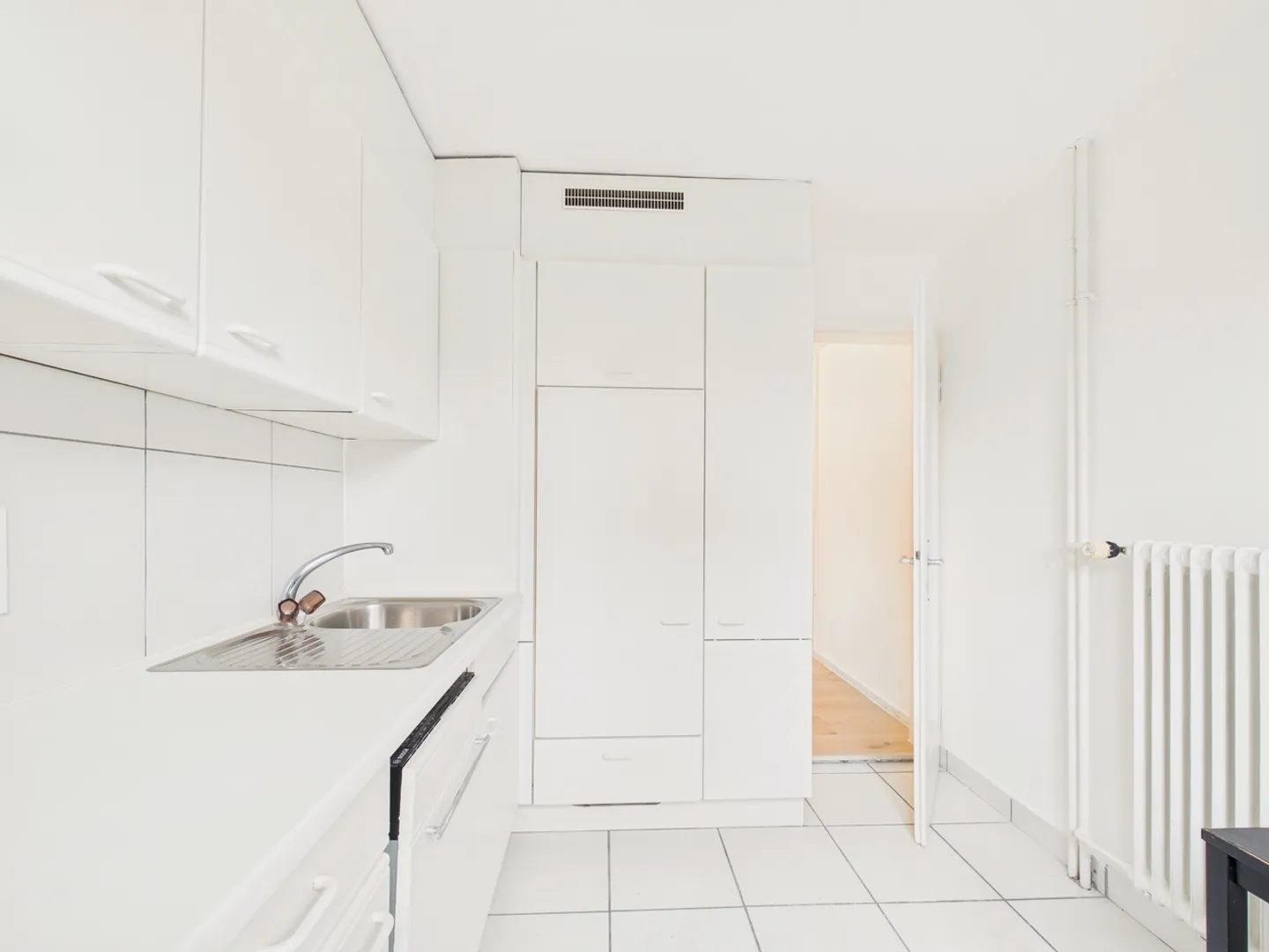 Appartement moderne 2.5 pièces avec balcon à Grenchen - Photo 4 sur 8