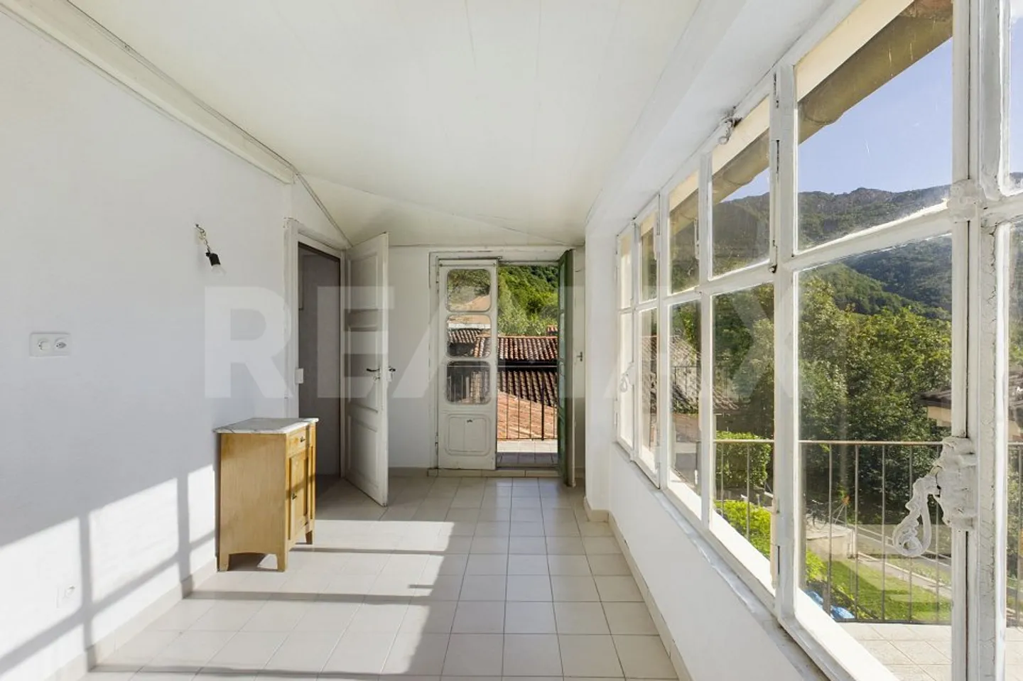 Rustique dans le noyau, avec vue et garage double, Val Colla, comme résidence secondaire - Photo 3 sur 13