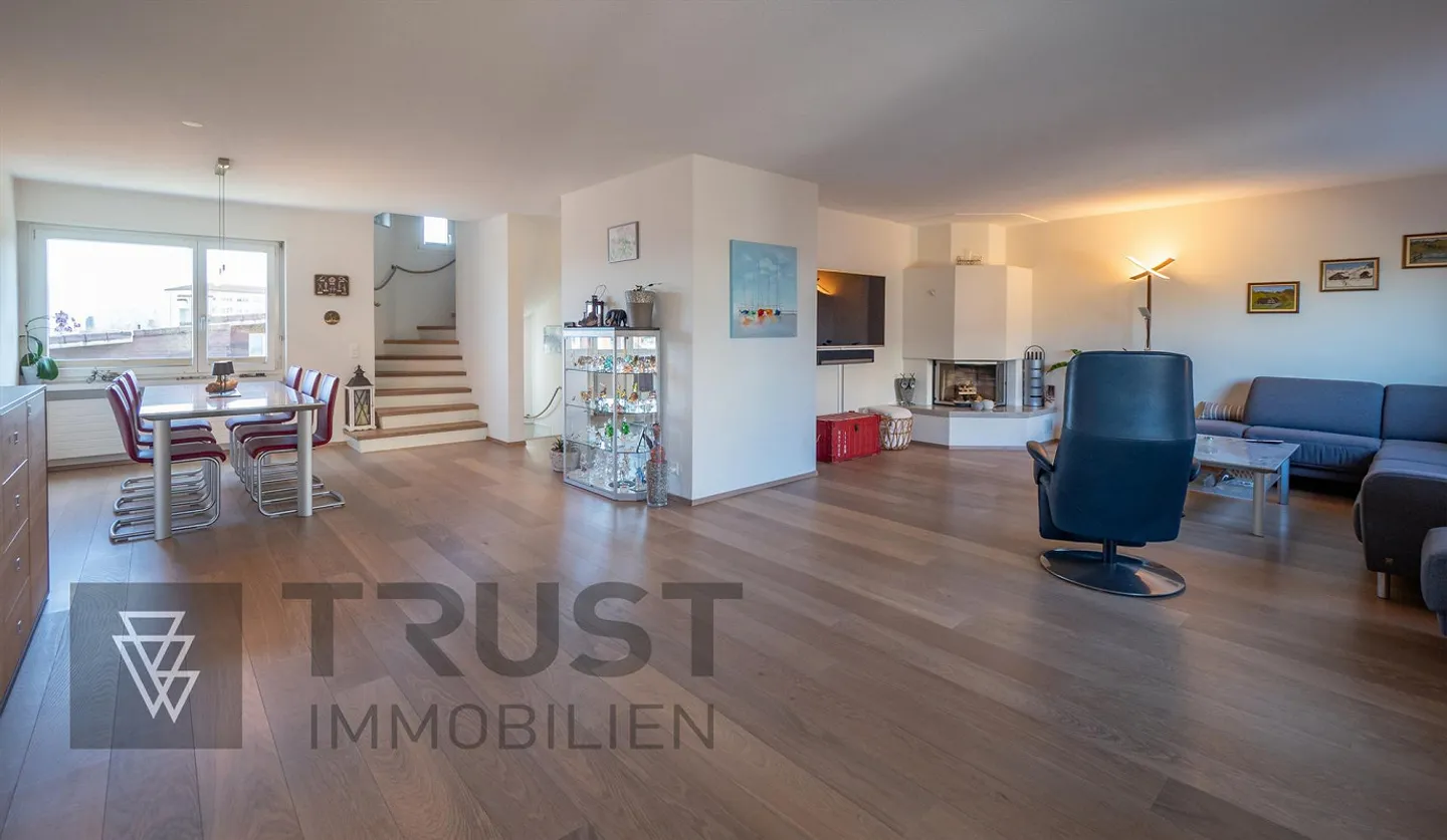 The Eagle's Nest - Photo 9 of 12