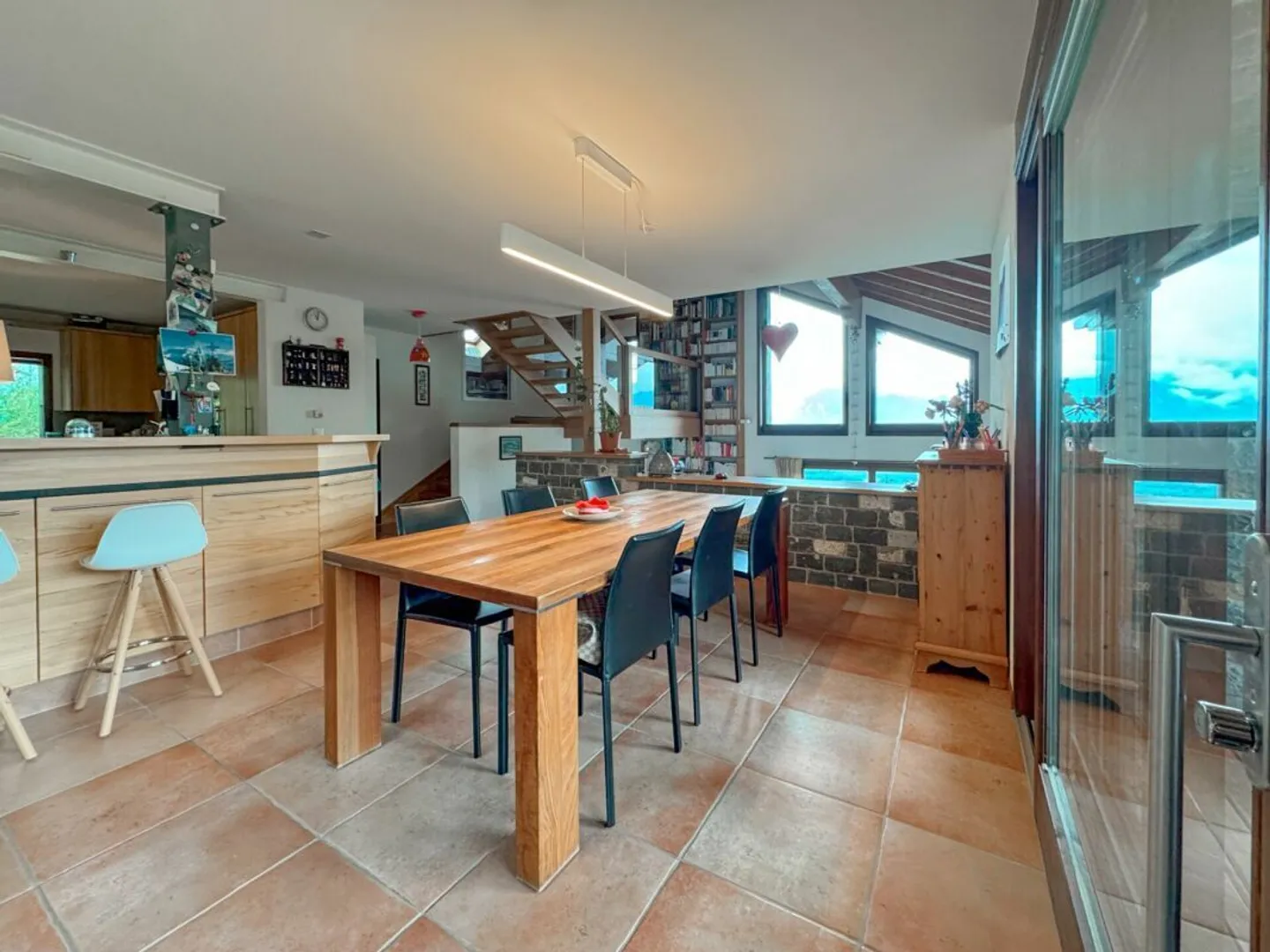Casa di 5,5 stanze + uno studio con bella vista sulla pianura! - Foto 7 di 26