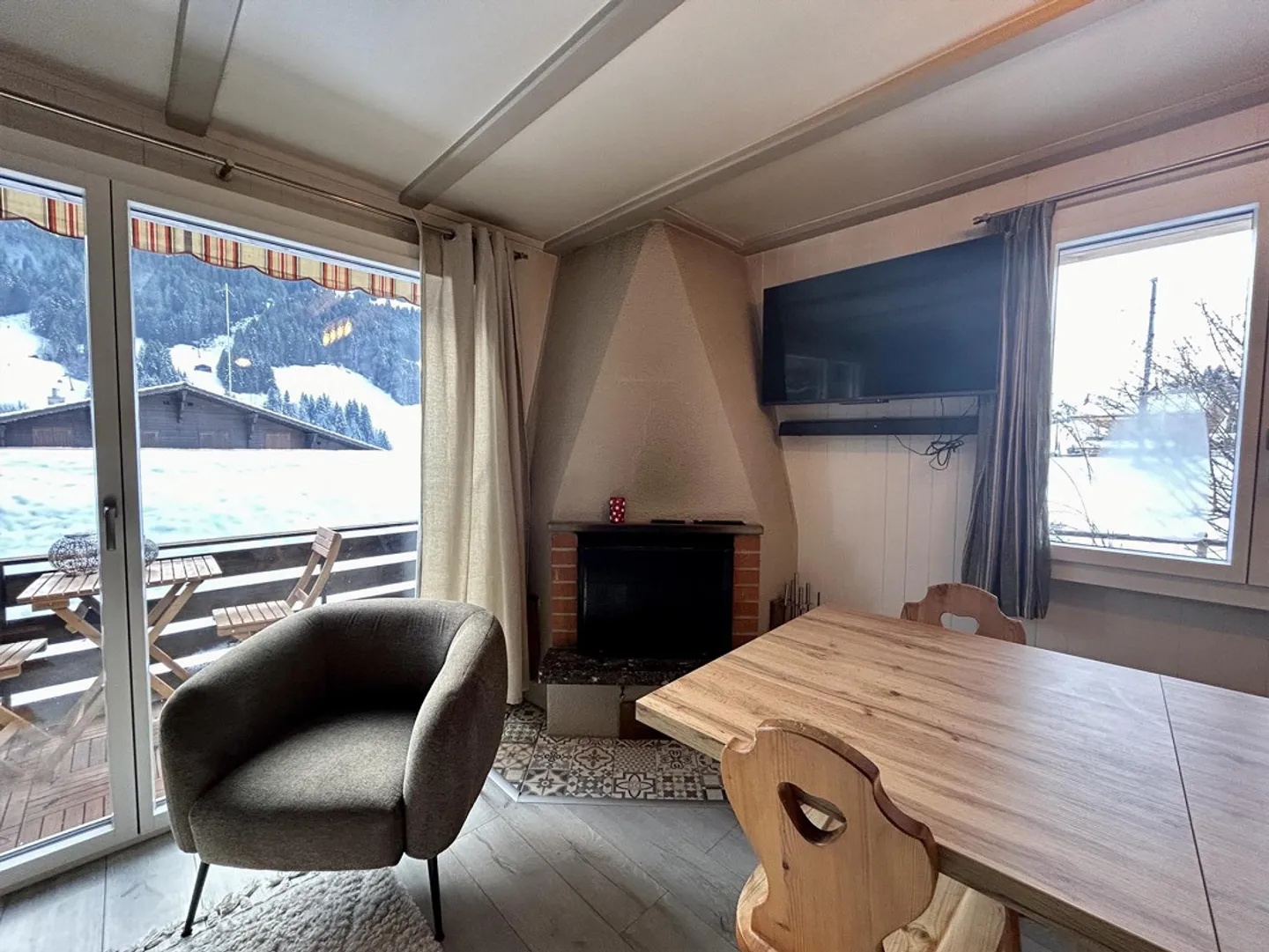 Gemütliches, freistehendes Zweitwohnsitz-Chalet im Dorf Rougemont - Foto 6 von 13