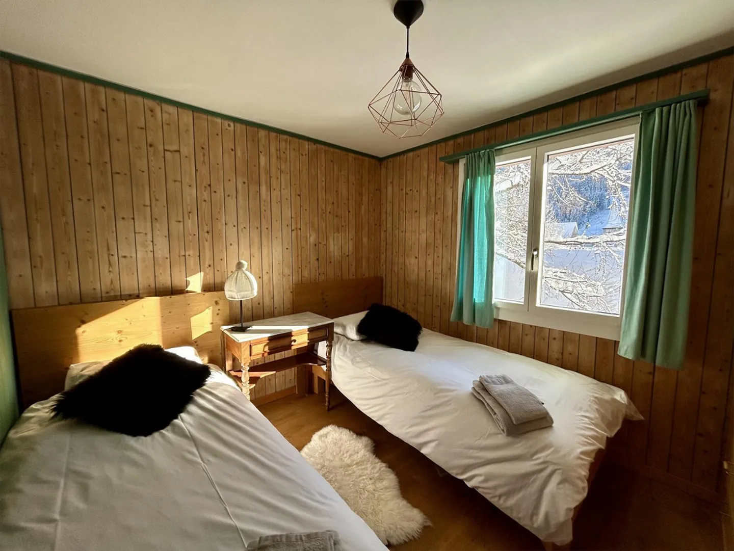Gemütliches, freistehendes Zweitwohnsitz-Chalet im Dorf Rougemont - Foto 7 von 13