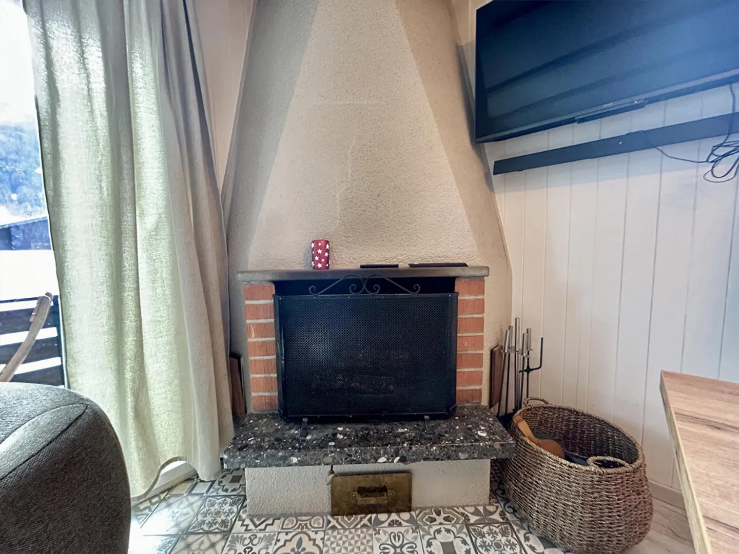 Gemütliches, freistehendes Zweitwohnsitz-Chalet im Dorf Rougemont - Foto 9 von 13