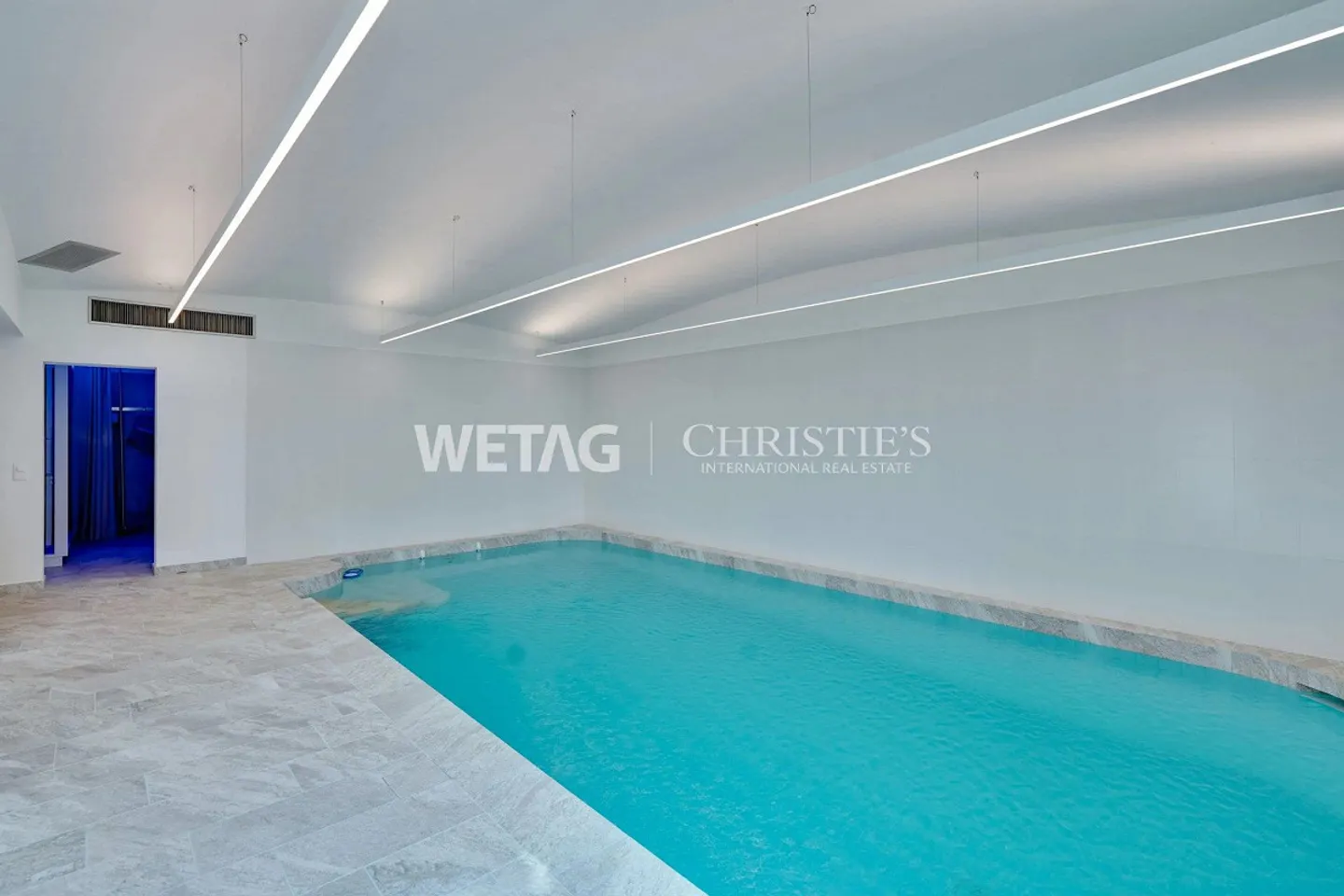 Elegant villa for sale in Lugano-Vezia with indoor pool & Grottino... - Photo 6 of 13