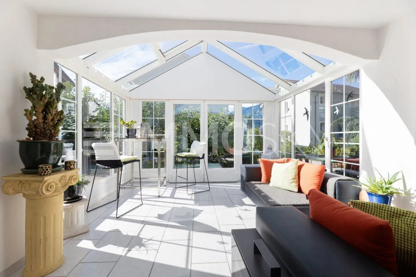 Ruhe, Sonne, Berge: Ihr modernisiertes Zuhause in der Herrschaft - Foto 1 von 5