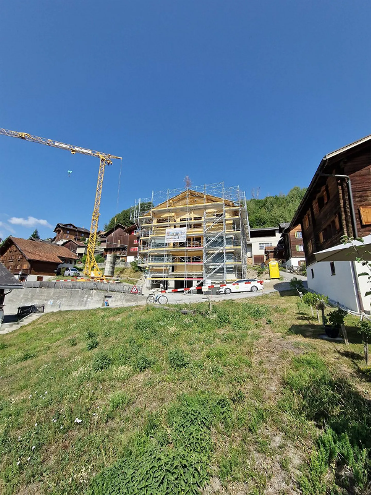 Charmante Wohnung in Cumbel - Foto 1 von 10