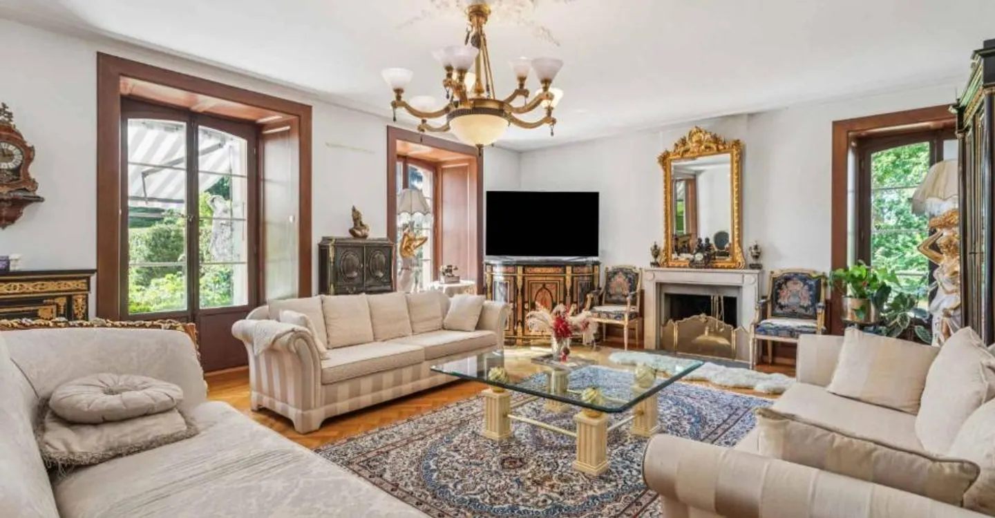 Prestigieux appartement de 6 pièces avec studio indépendant au sein d'un domaine d'exception - Photo 3 sur 13