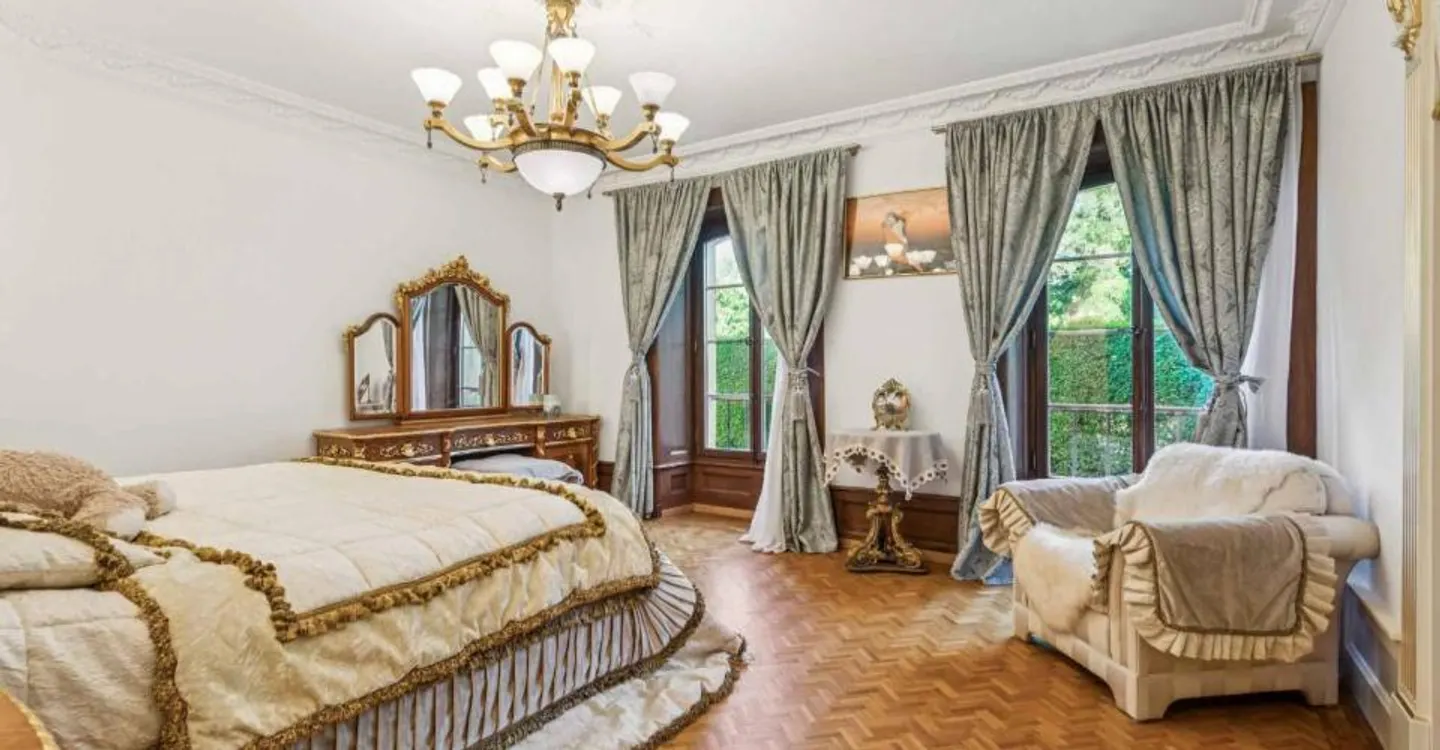 Prestigieux appartement de 6 pièces avec studio indépendant au sein d'un domaine d'exception - Photo 9 sur 13