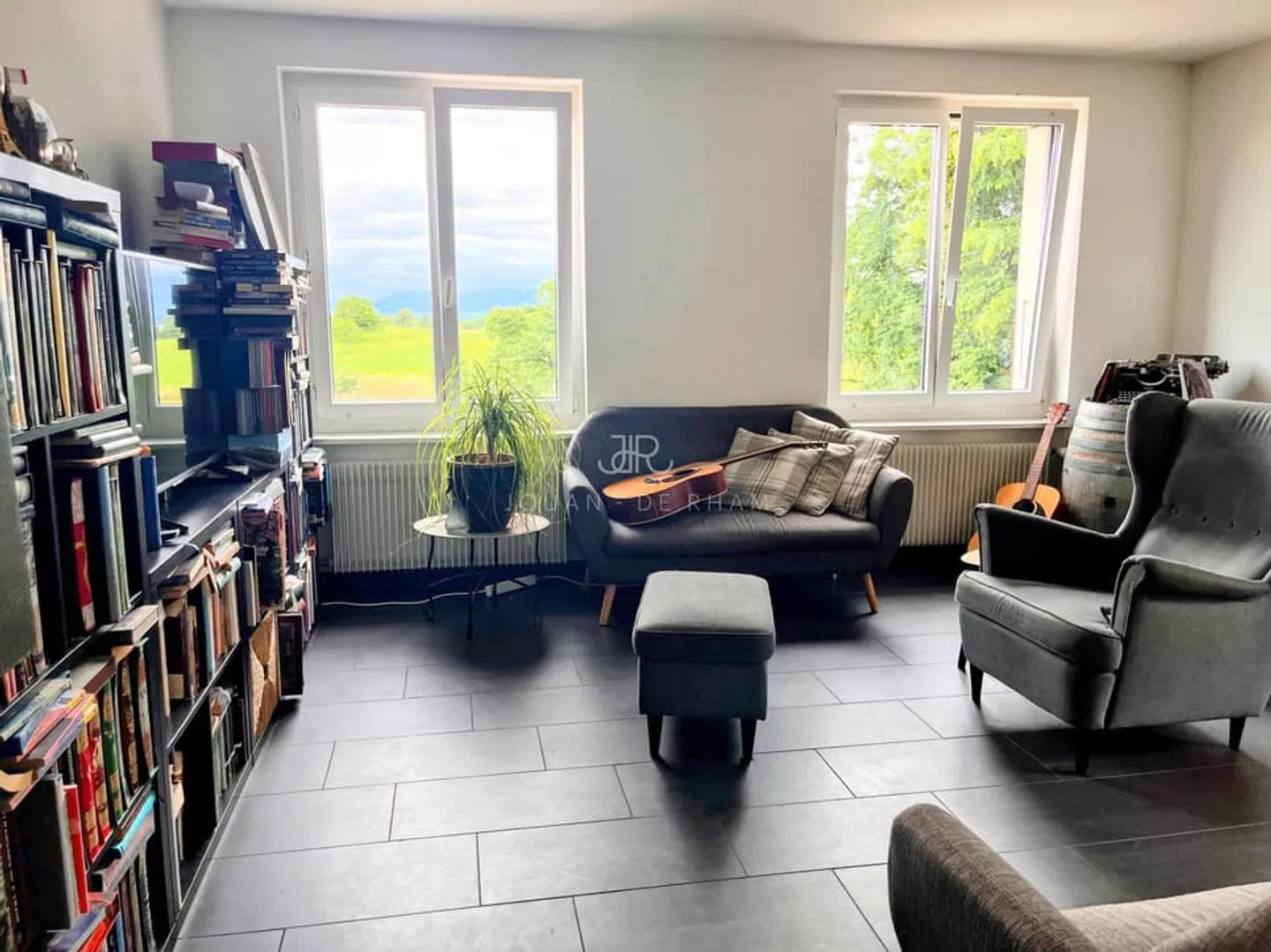 Appartement spacieux avec vue lac - Photo 4 sur 12