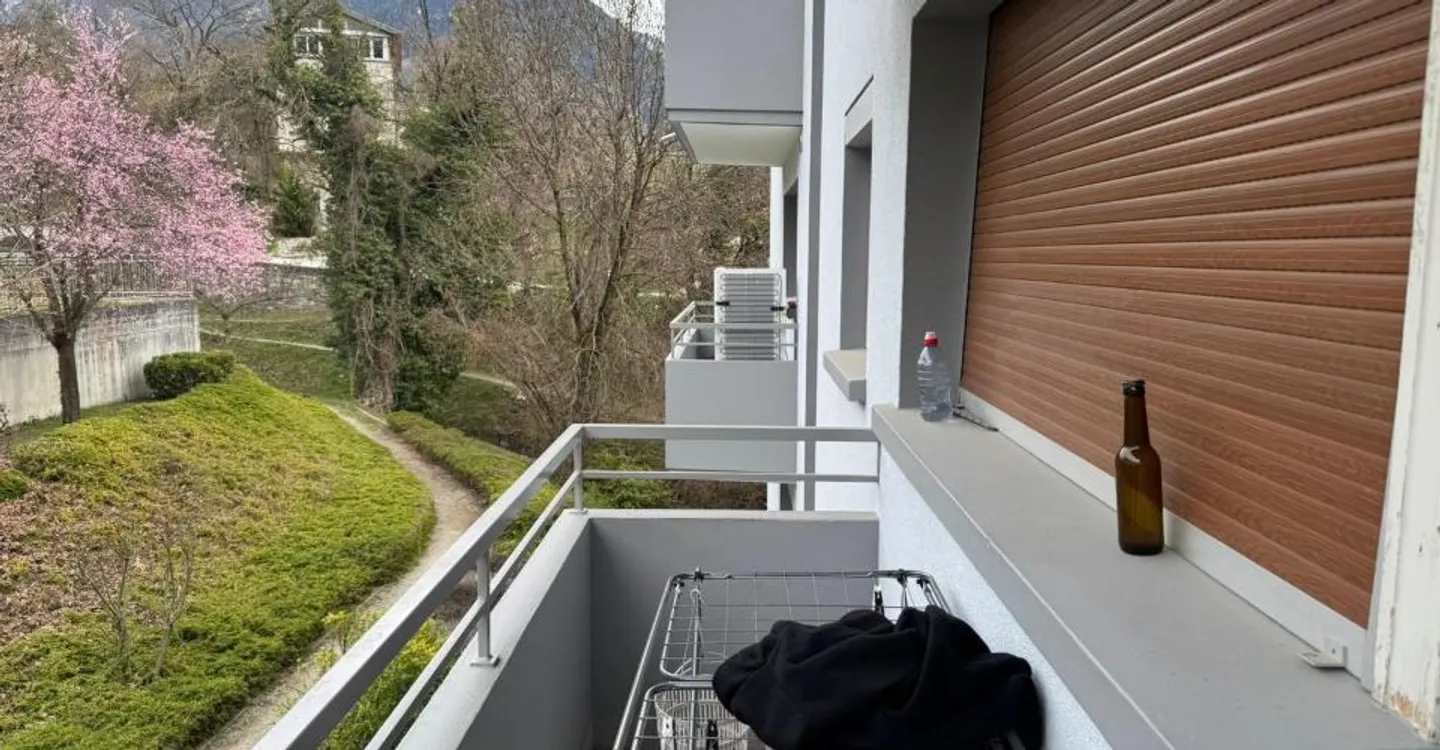 Appartement rénové à Sierre - Photo 1 sur 8