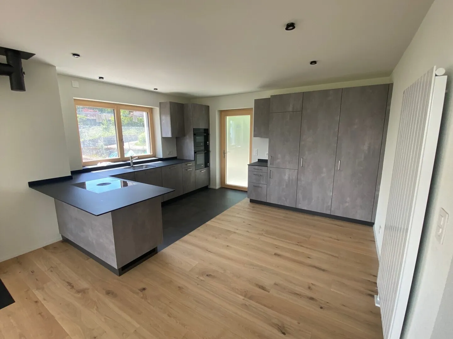 Appartamento 4.5 stanze completamente ristrutturato - Foto 10 di 11