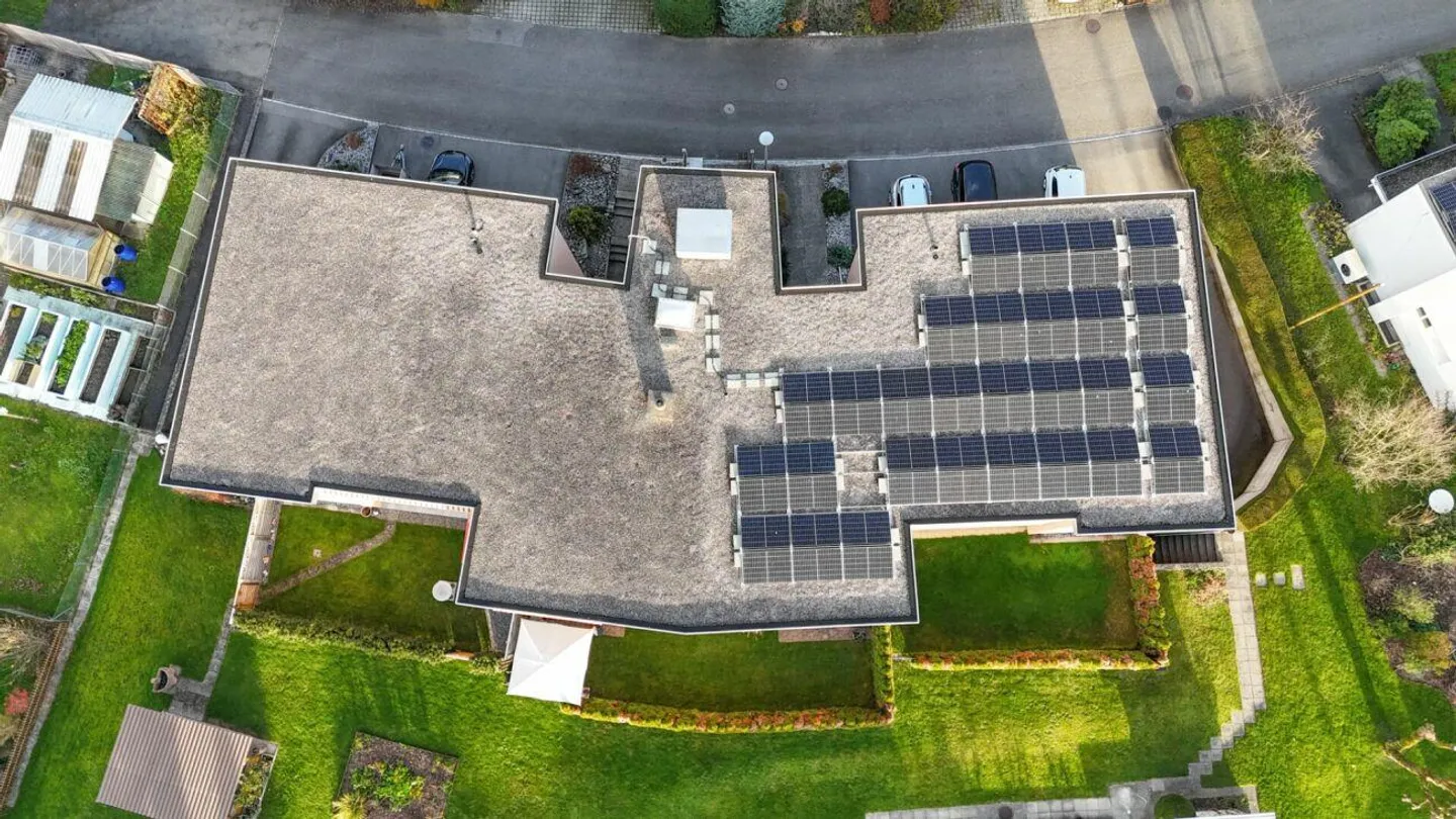 Geräumige Wohnung mit Pool - Foto 11 von 11