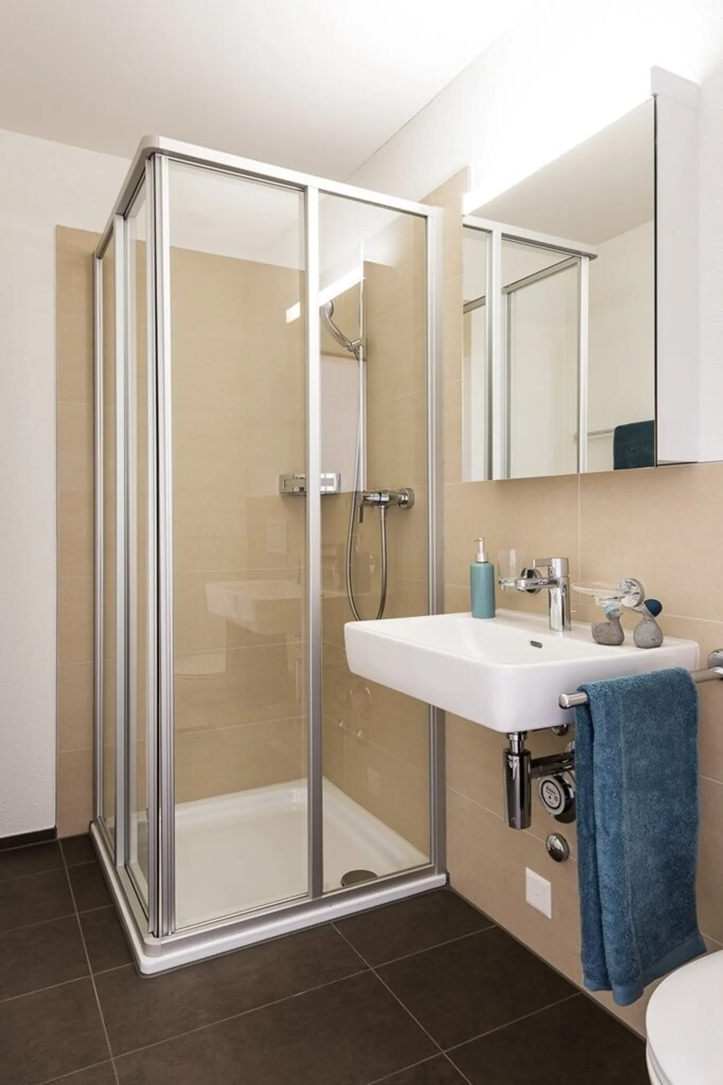 Residential Paradise for Families - Photo 9 of 10