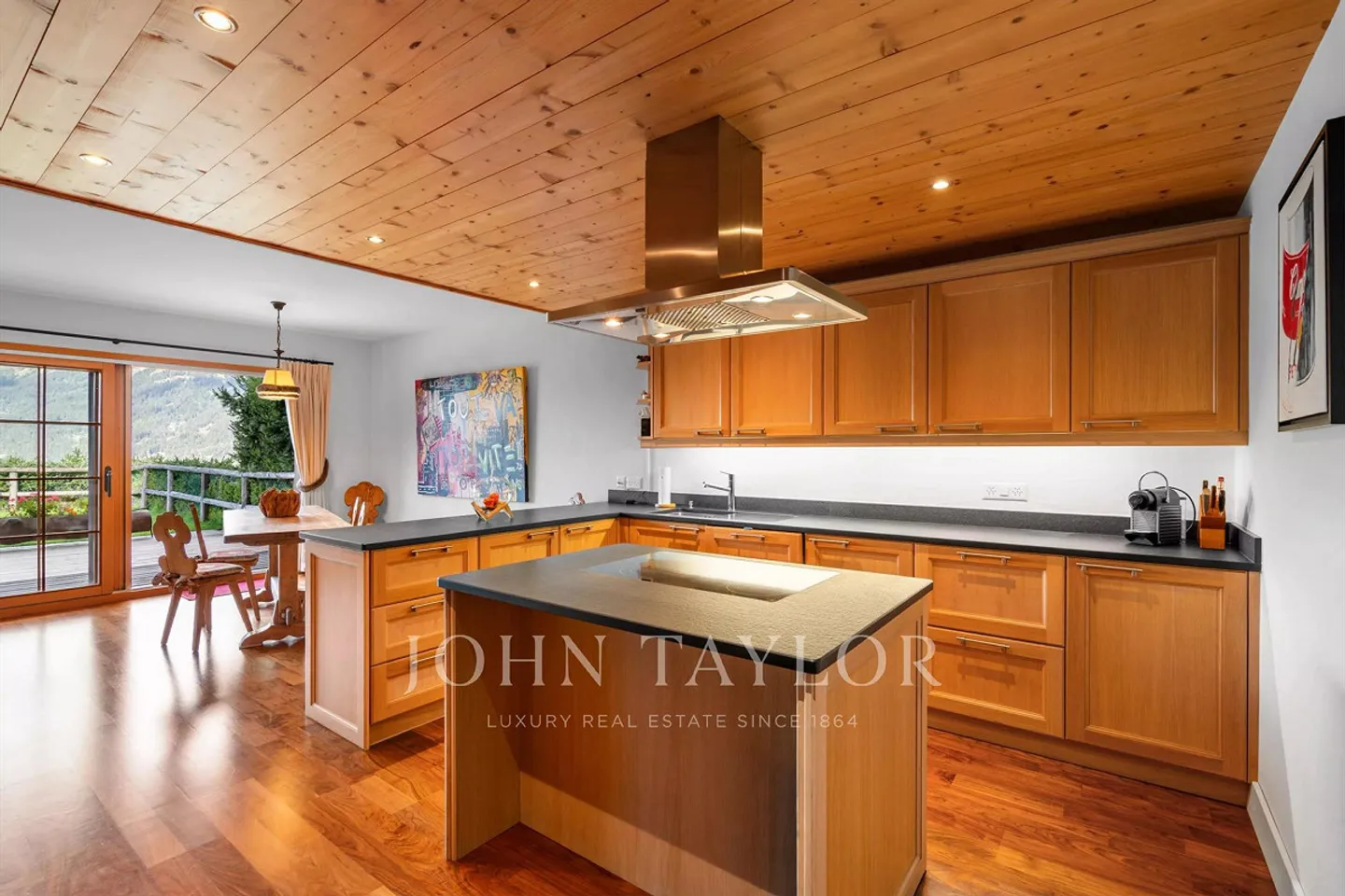 Chalet mit Panoramablick - Zweitwohnung und Käufer - Foto 3 von 13
