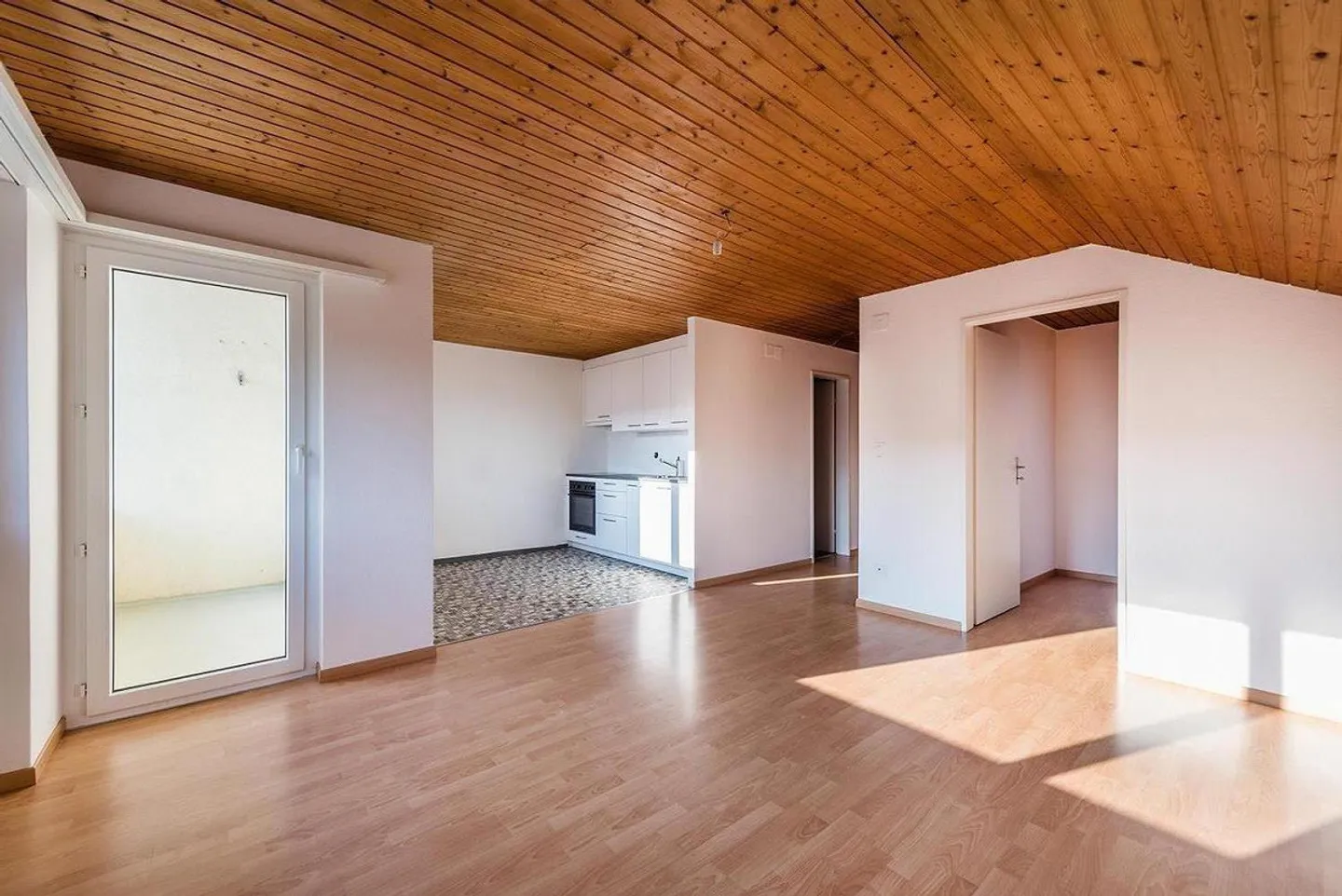 2.5 Room Attic Apartment with Balcony and Lake View - Photo 1 of 11