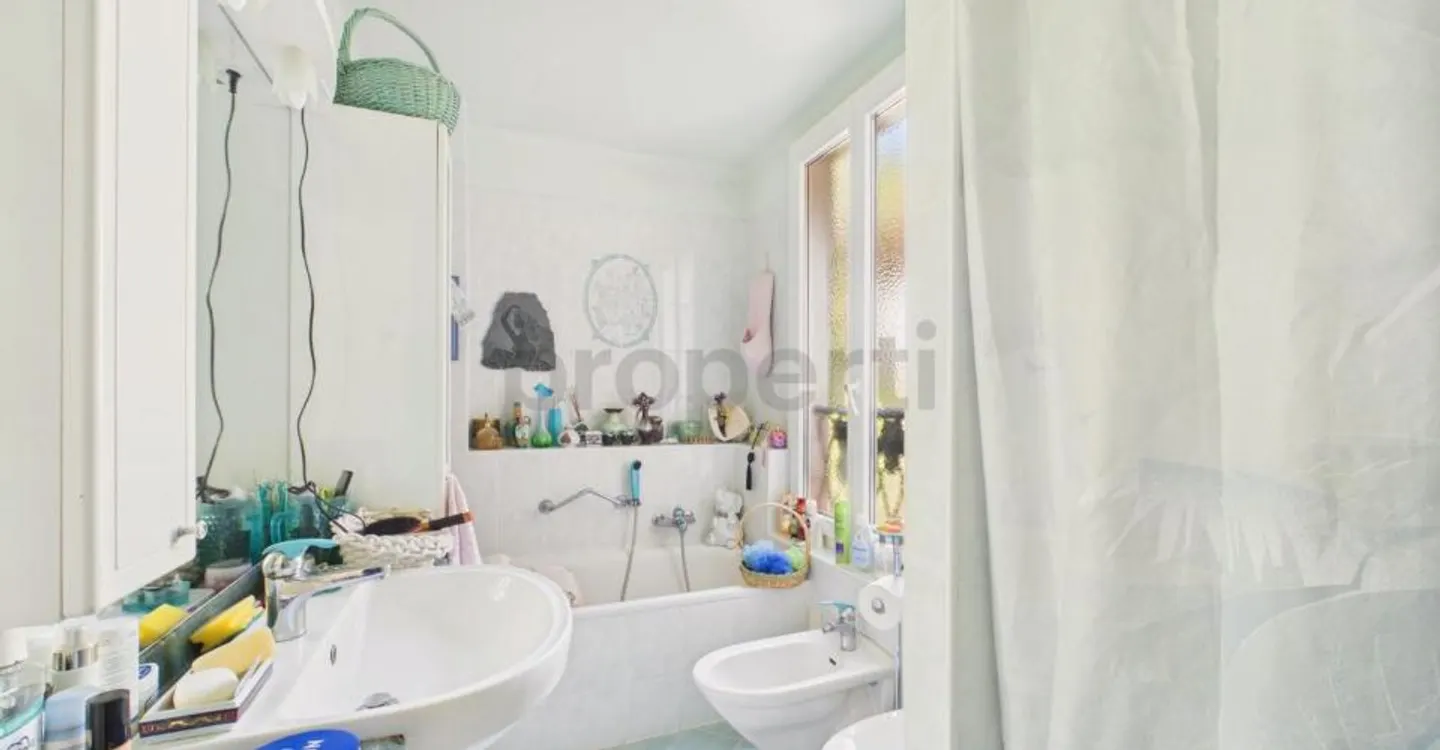 Casa dei Baroni – Historical Patrician Residence with Commercial Space in the Heart of Brissago - Photo 8 of 12