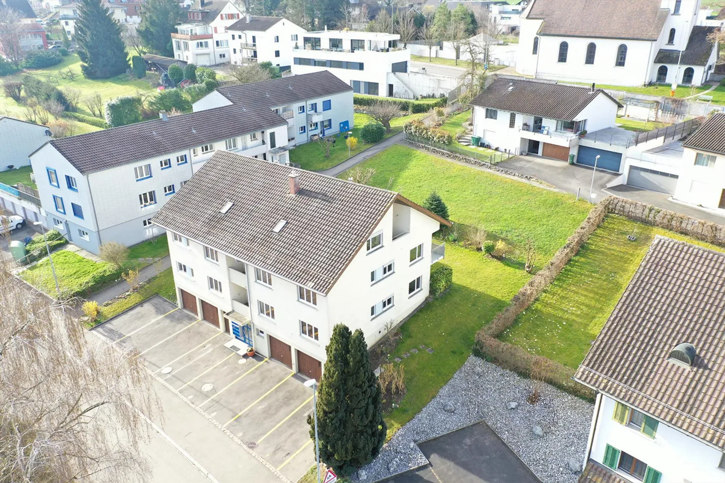 2.5 Room Attic Apartment with Balcony and Lake View - Photo 11 of 11