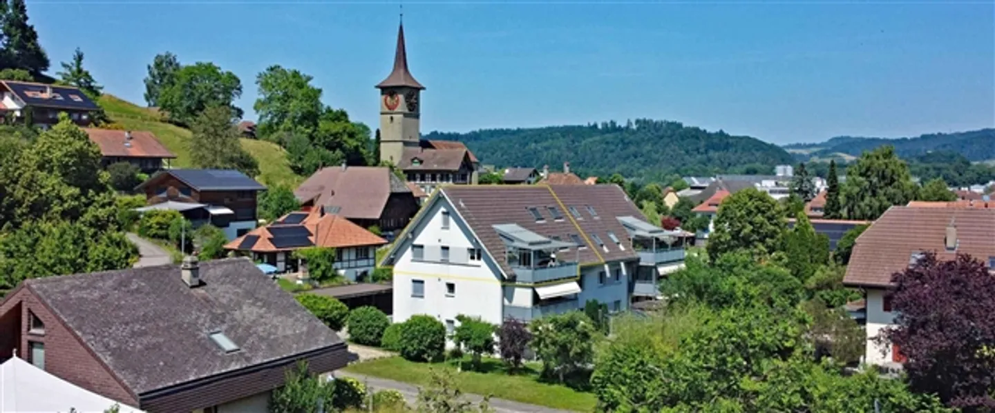 Im schönschte Egge vo Oberburg ä top-moderni Wohnig , wo mängs Eifamiliehuus i Schatte stöut - Foto 2 von 20