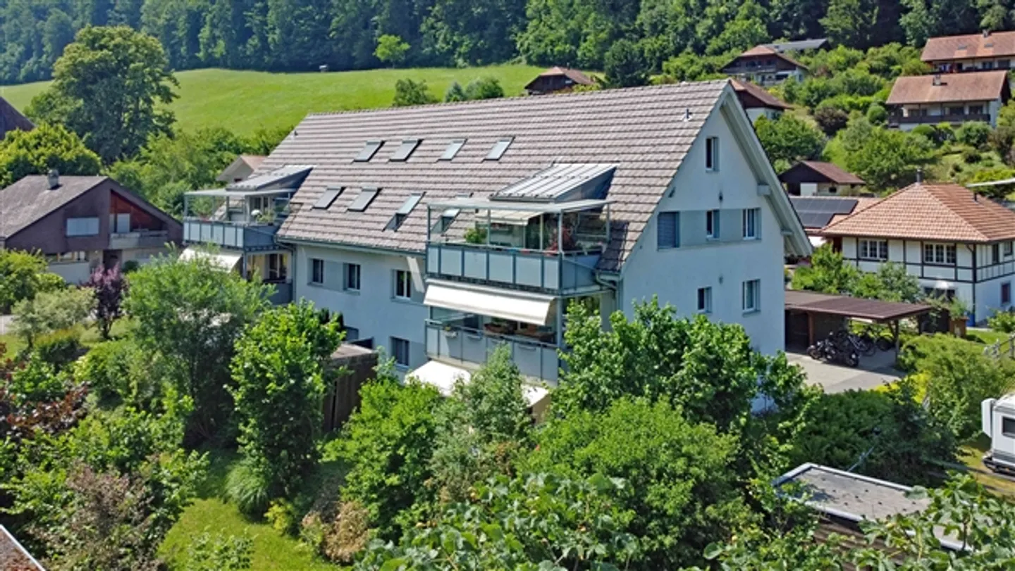 Im schönschte Egge vo Oberburg ä top-moderni Wohnig , wo mängs Eifamiliehuus i Schatte stöut - Foto 5 von 20