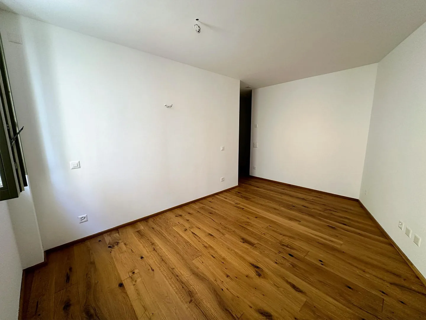 Elegante Bilocale con Doppio Ingresso nel Nucleo di Breganzona - Foto 5 di 6