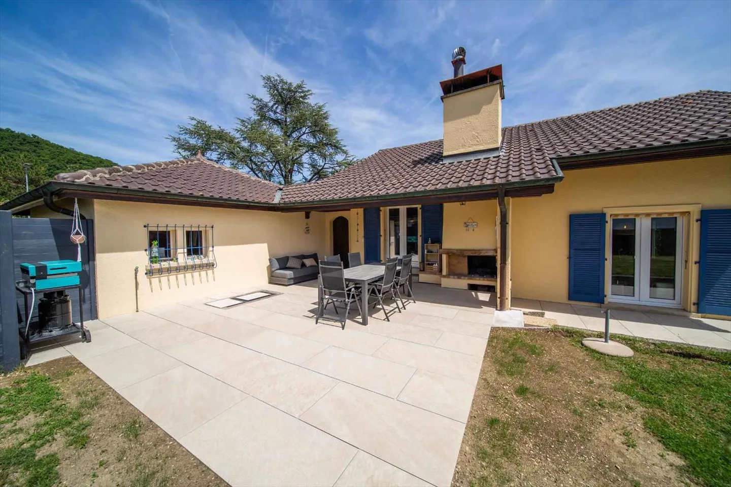 Villa 6.5 rooms - Photo 2 of 2