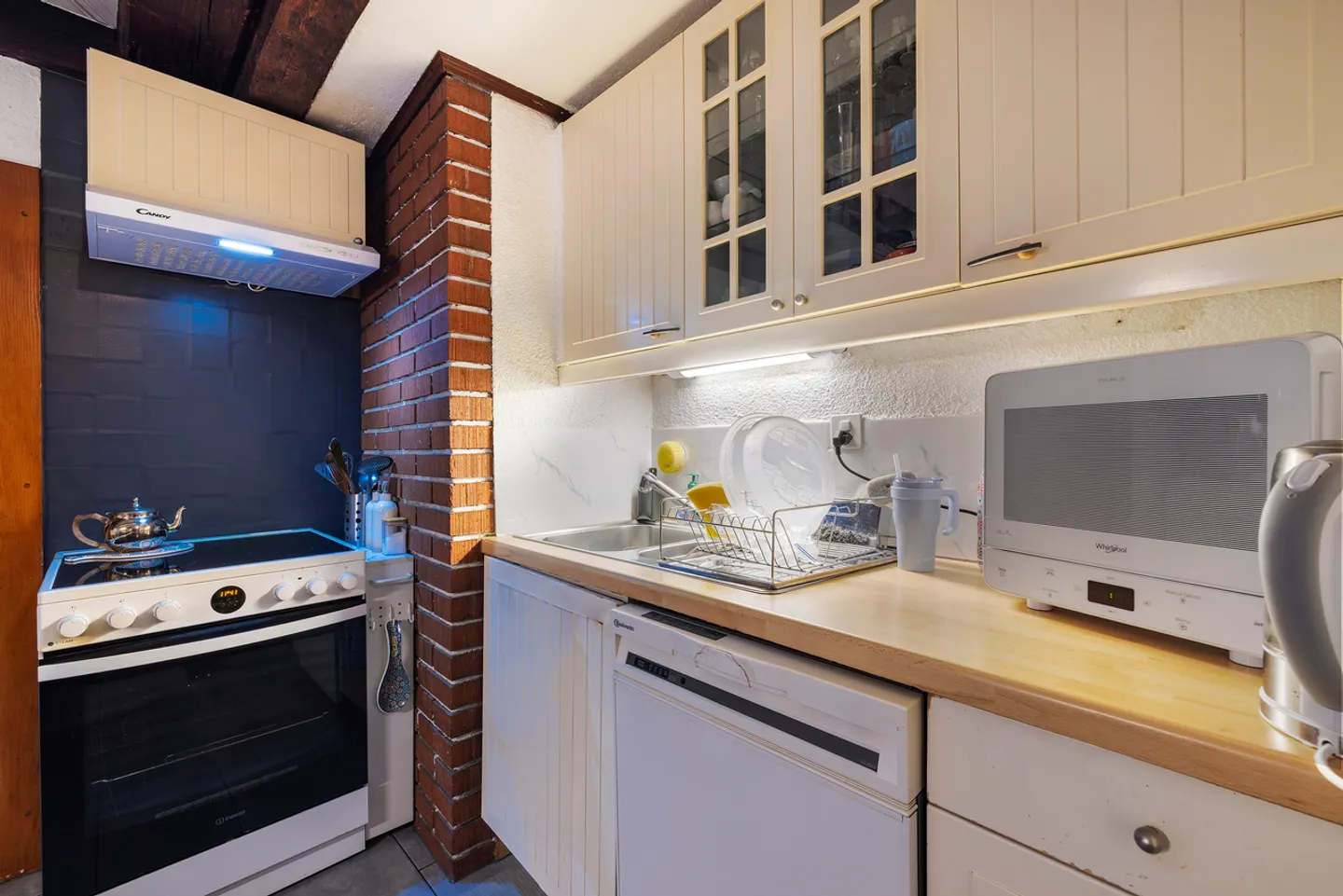 Authentic Village House - Two Renovated Duplexes - Rennaz - Photo 5 of 13