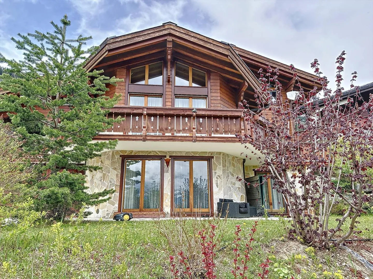 Magnifico chalet a due passi dal centro dell'area sciistica di Anzère - Foto 1 di 5