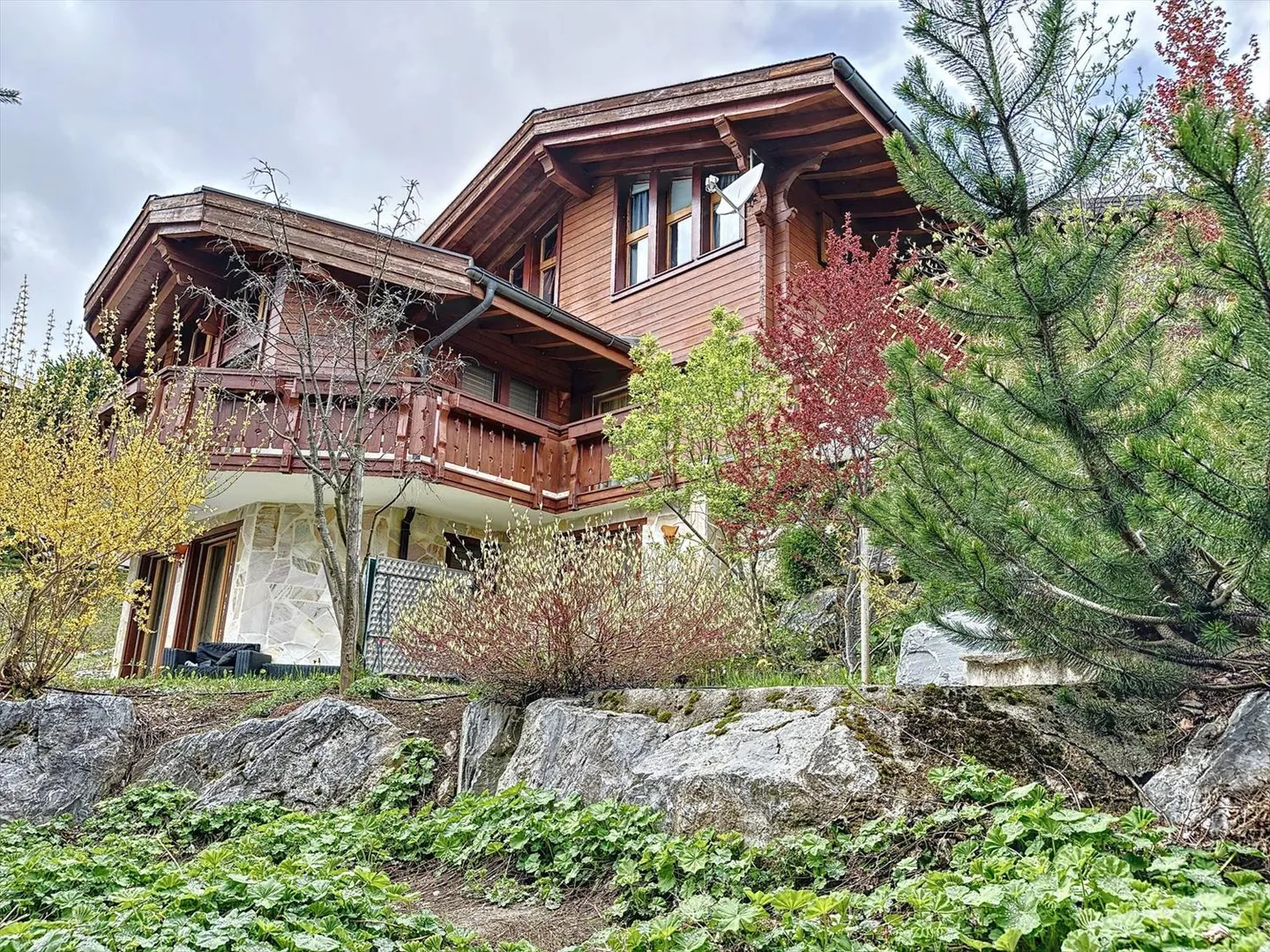 Magnifico chalet a due passi dal centro dell'area sciistica di Anzère - Foto 3 di 5