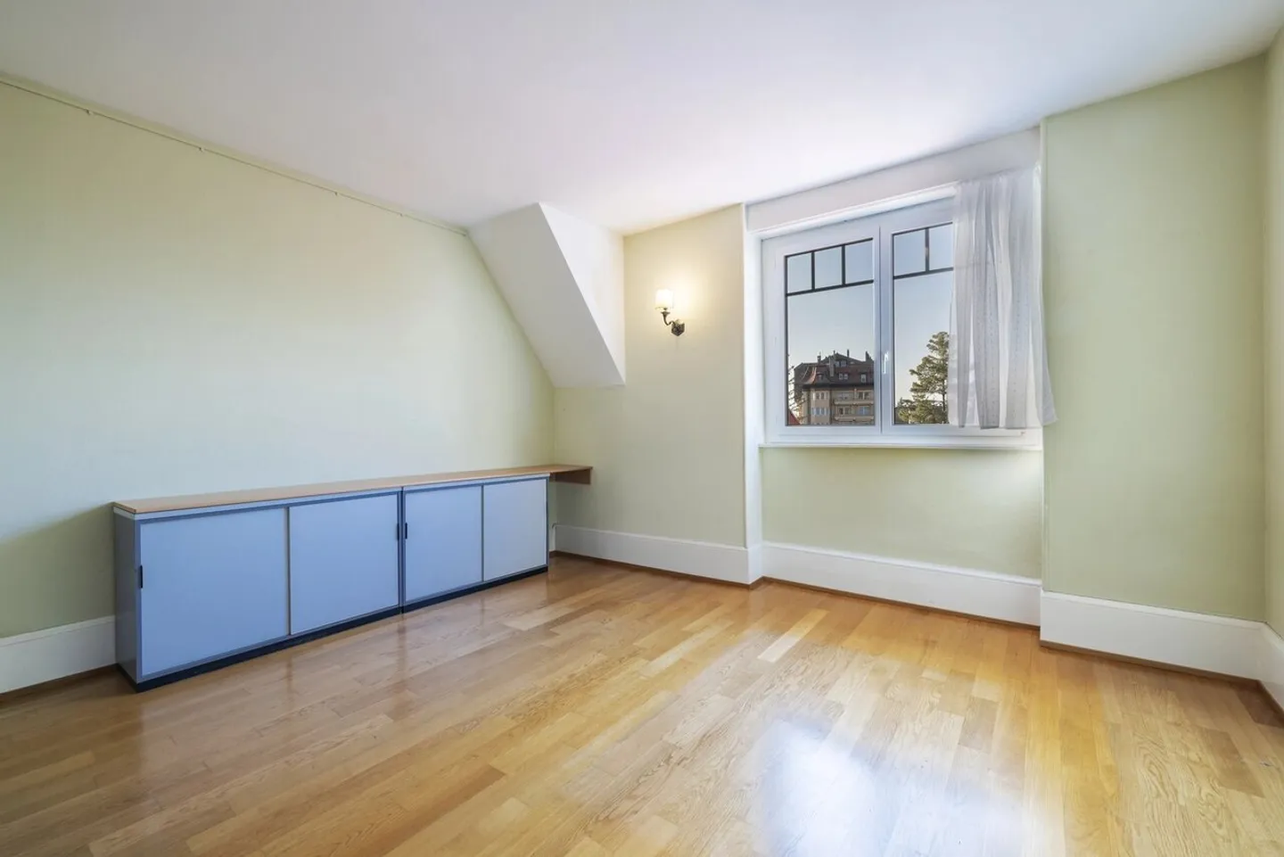 Splendido appartamento di 6,5 stanze all'ultimo piano con vista - Foto 8 di 13