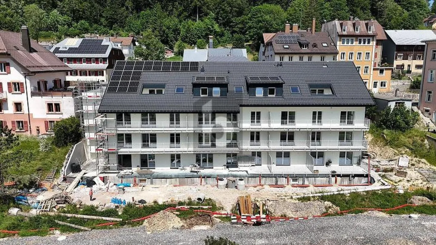 EN PLEIN CENTRE DU VILLAGE - NEUF - Photo 3 sur 5