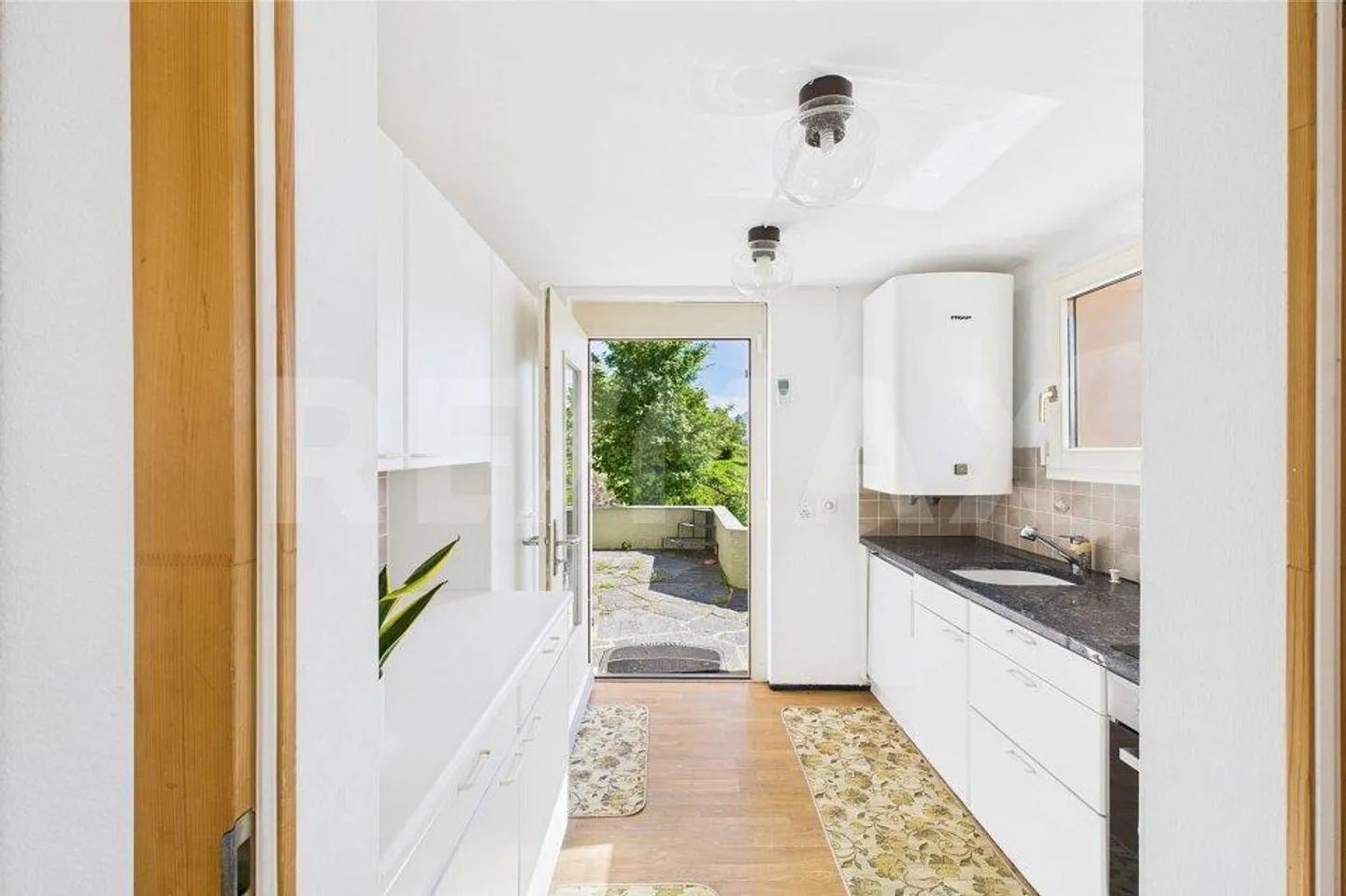 Spectaculaire - vue et soleil, en haut à Agno - Photo 5 sur 13