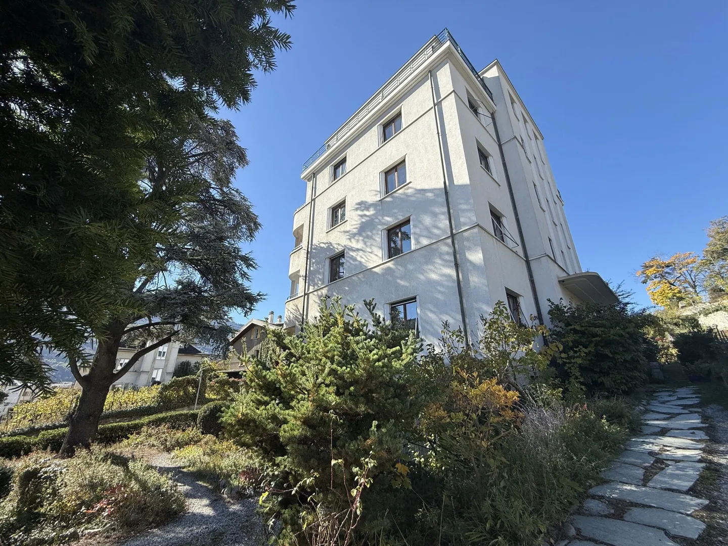 Spazioso appartamento 5½ con vista sui castelli - Foto 8 di 8
