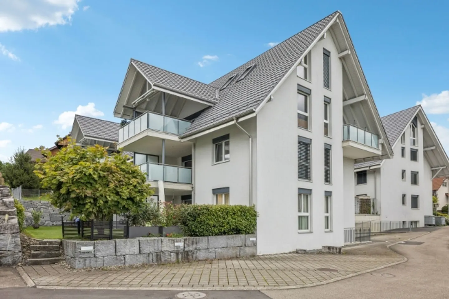 Modern garden apartment with charm and comfort in Abtwil (AG) - Photo 2 of 13