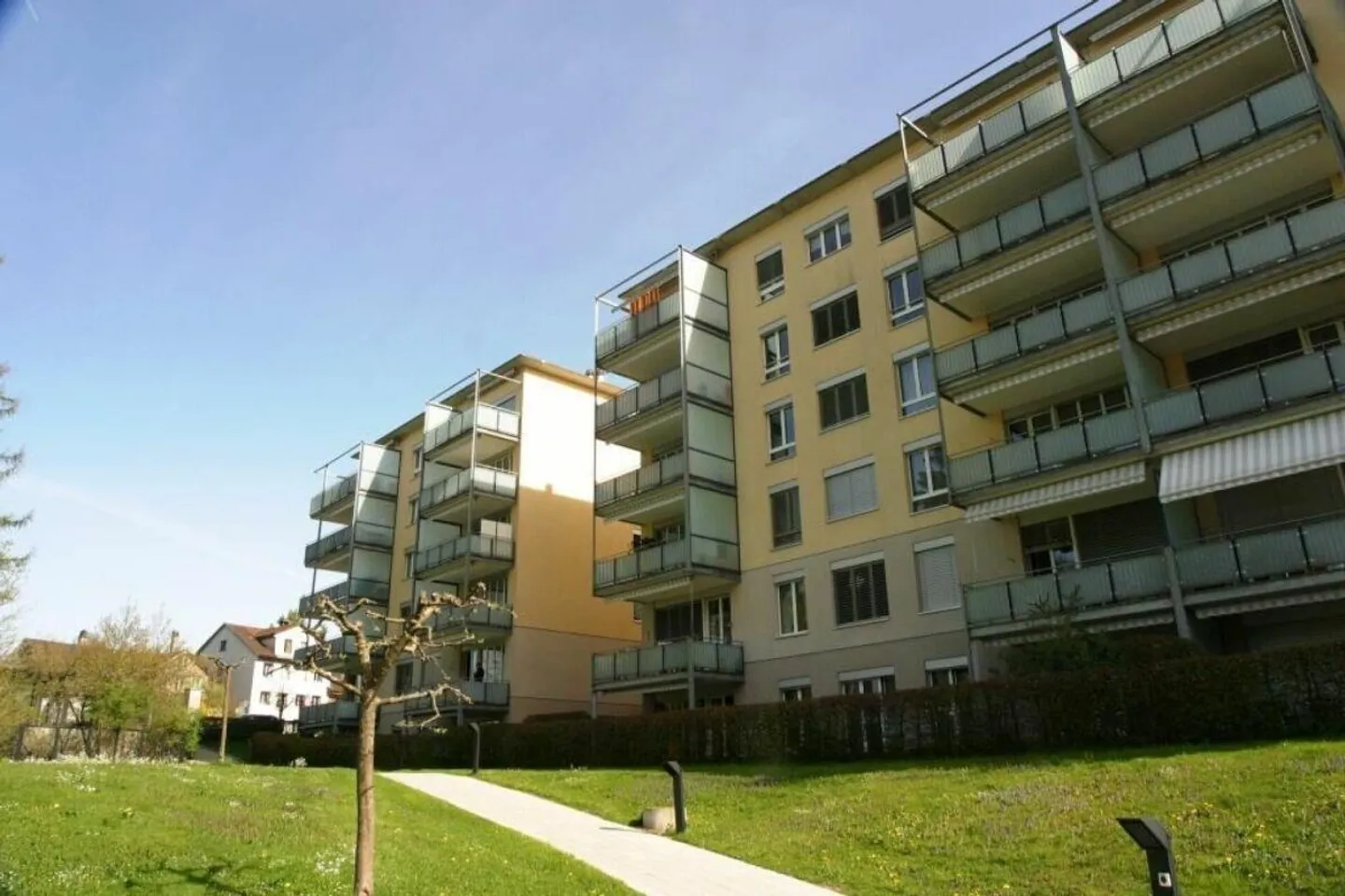 Beautiful City-Close 2.5 Room Apartment - Photo 1 of 8
