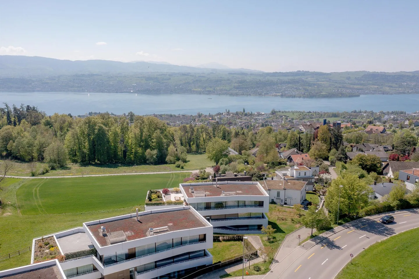 Panorama, Spazio, Eleganza – Appartamento 3.5 locali con vista a Uetikon sul lago - Foto 4 di 12