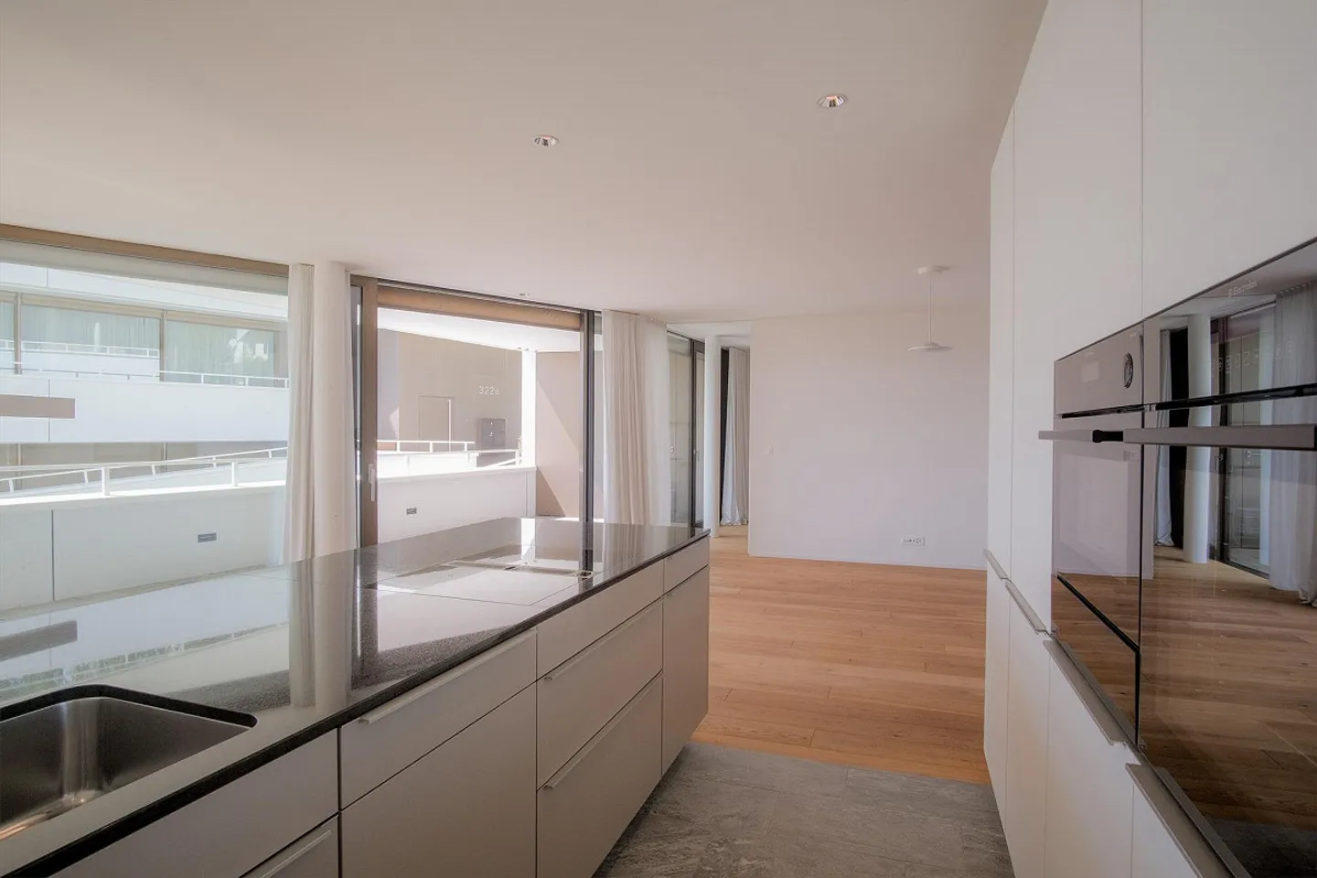 Panorama, Spazio, Eleganza – Appartamento 3.5 locali con vista a Uetikon sul lago - Foto 5 di 12