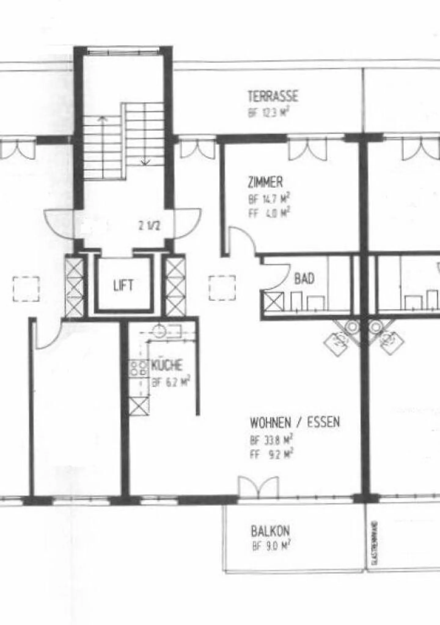 Beautiful City-Close 2.5 Room Apartment - Photo 8 of 8