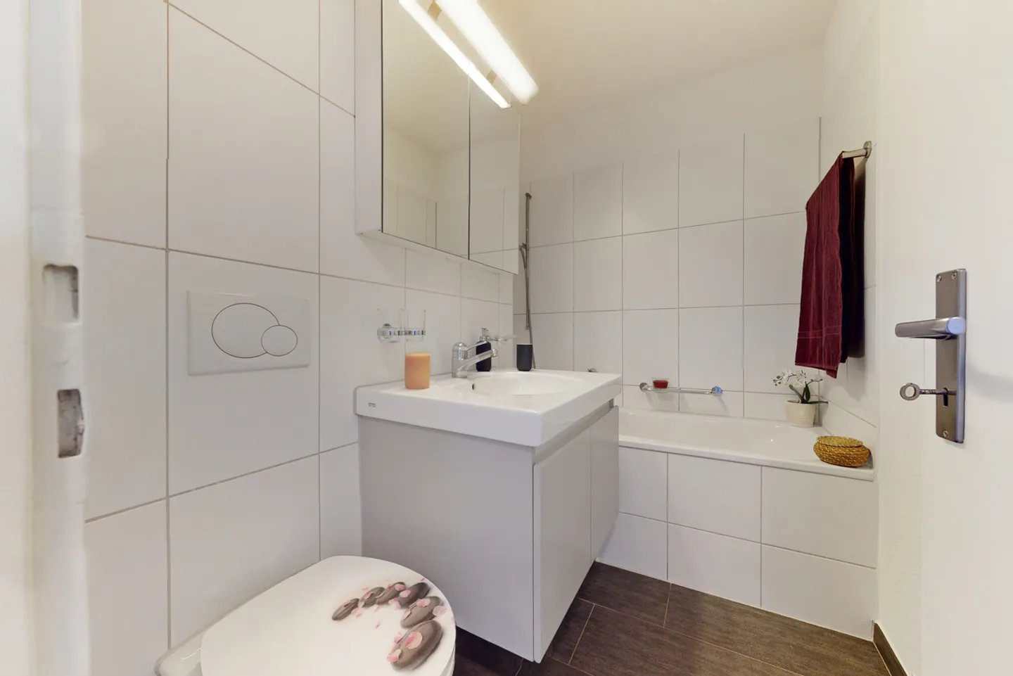 Appartamento modernizzato nel cuore di Zuchwil - Foto 3 di 8