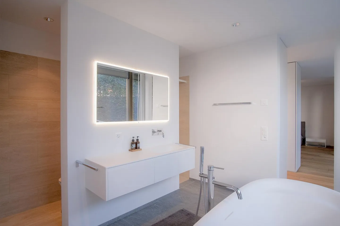 Panorama, Spazio, Eleganza – Appartamento 3.5 locali con vista a Uetikon sul lago - Foto 10 di 12