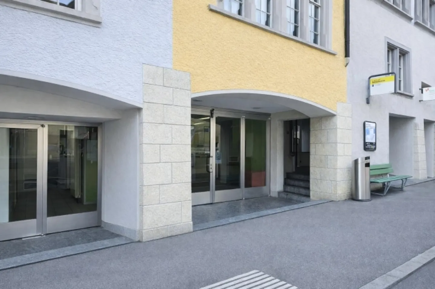 Spazio commerciale in posizione centrale - Foto 1 di 2