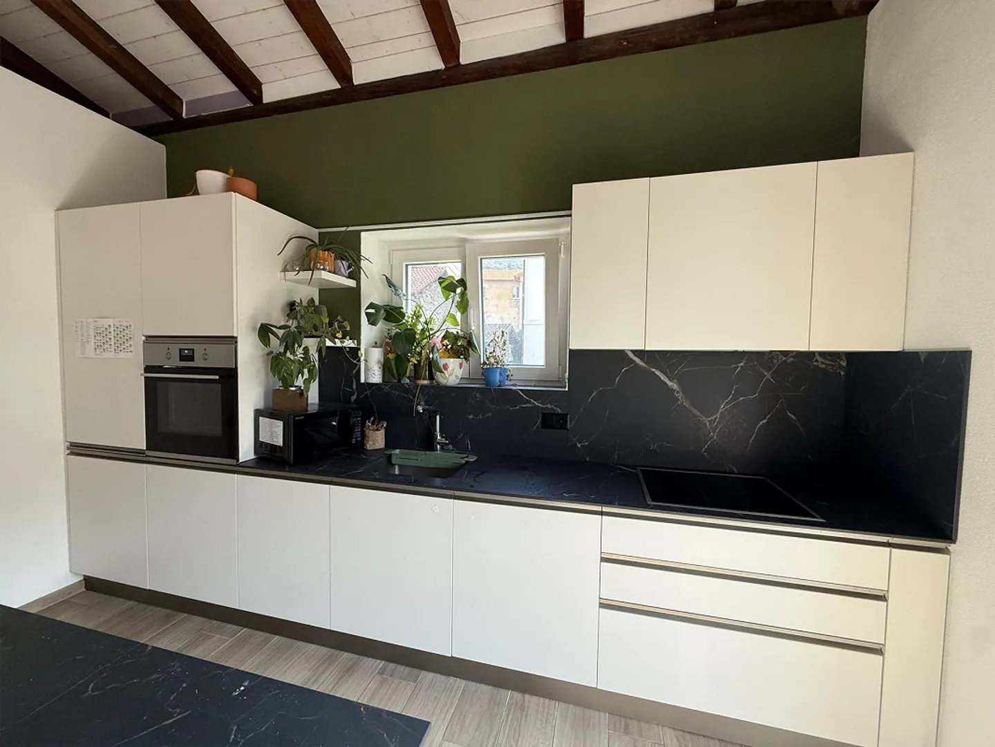 Perfect combination of central location and modern comfort - Photo 1 of 9